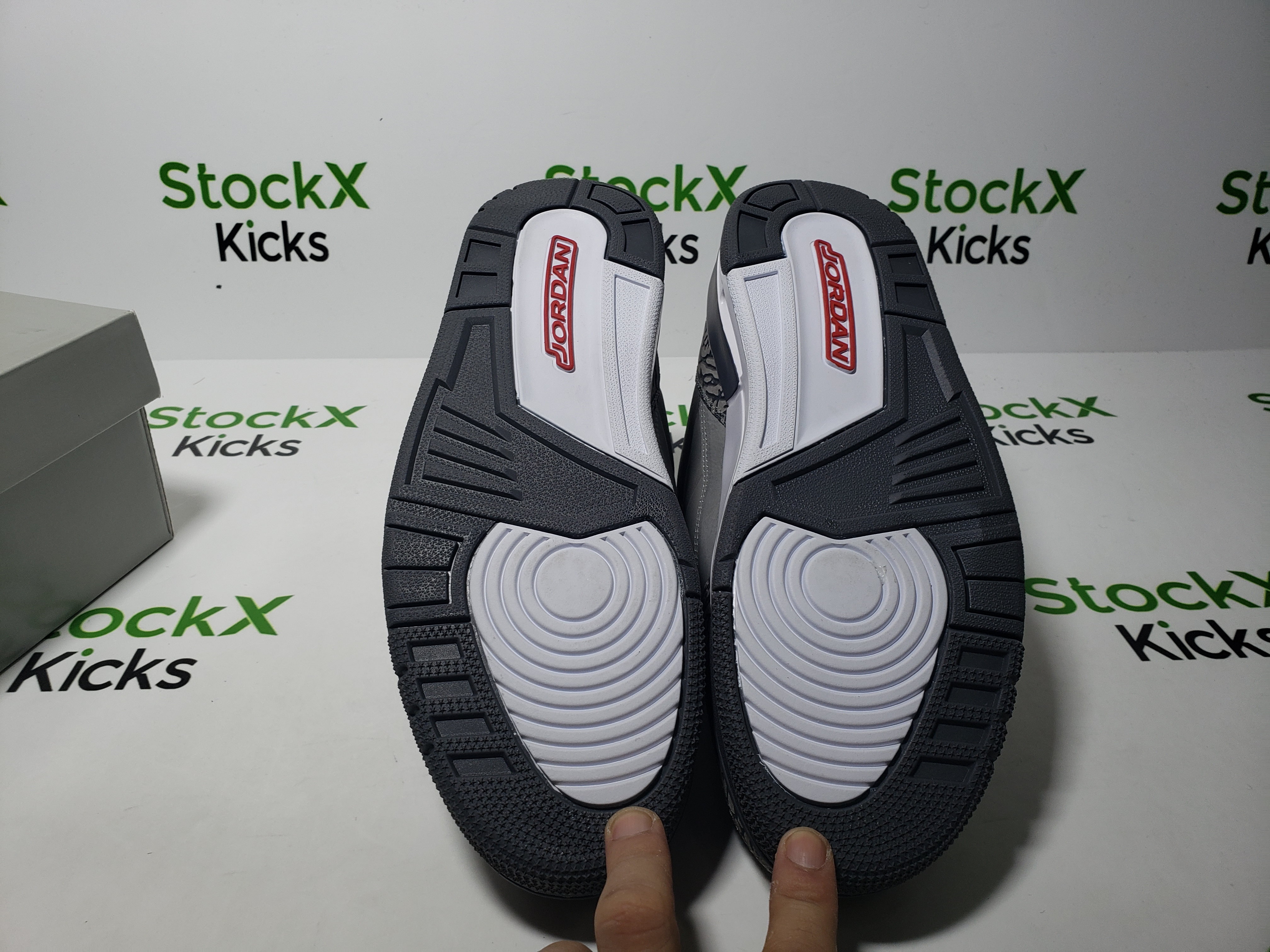 PK God Batch Air Jordan 3 Retro Cool Grey (2021) 398614-012 review Stockxkicks 05