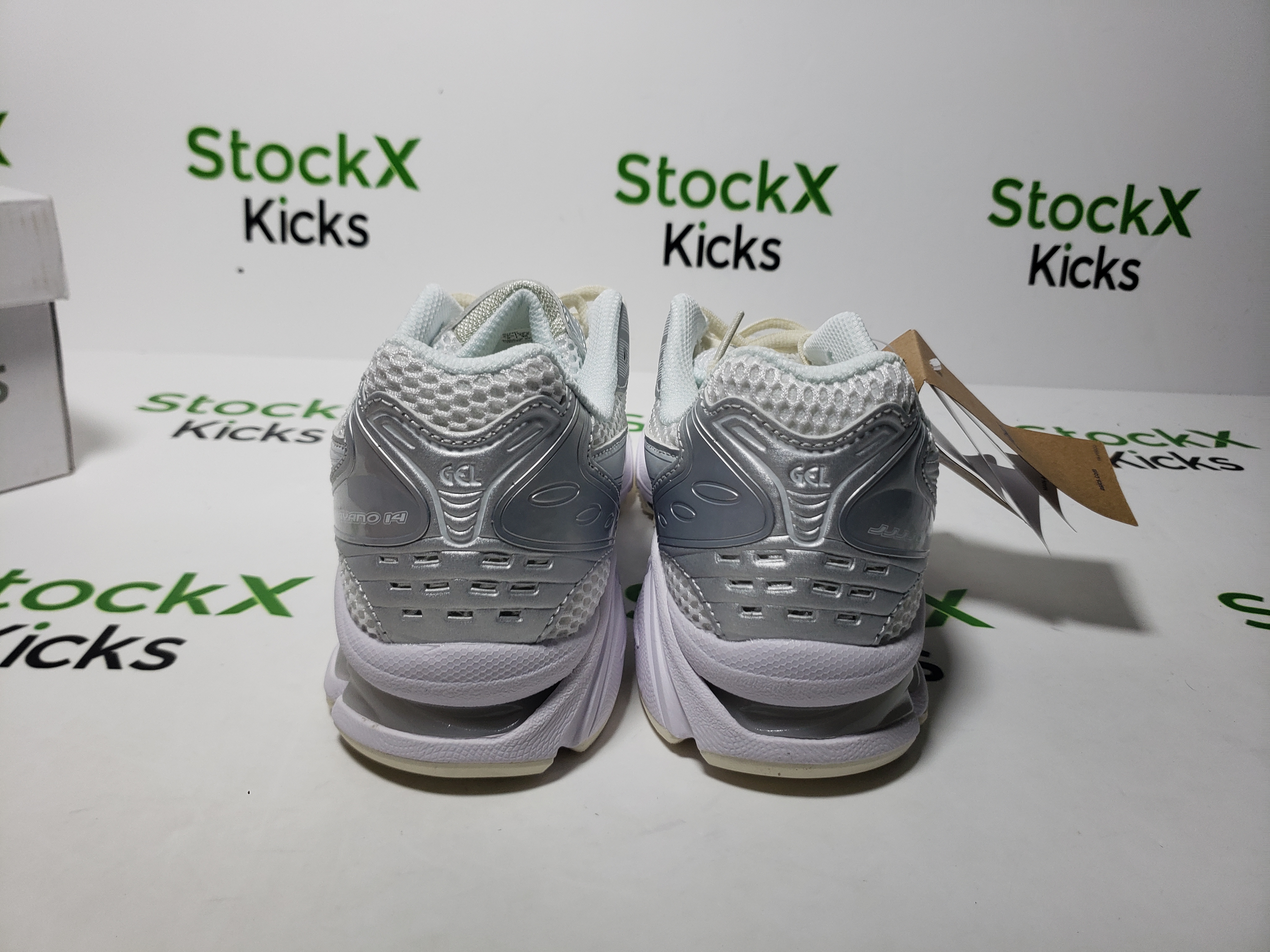 ASICS Gel-Kayano 14JJJJound Silver White 1201A457-100 review Stockxkicks 03