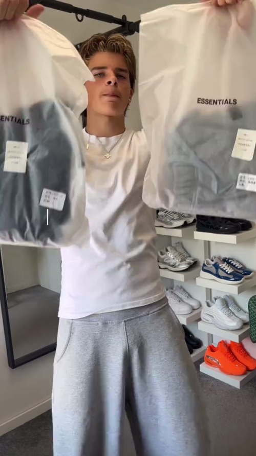 Fear of God Essentials Shorts CX58 LC8893 review 