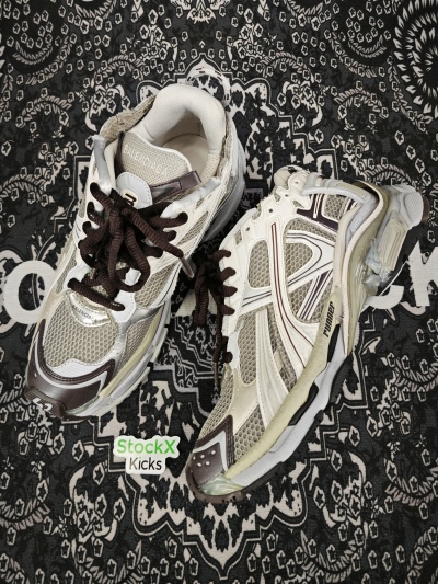 Balenciaga Runner Sneaker Grey Brown 772774 W3RMU 2000 review stockxkicks