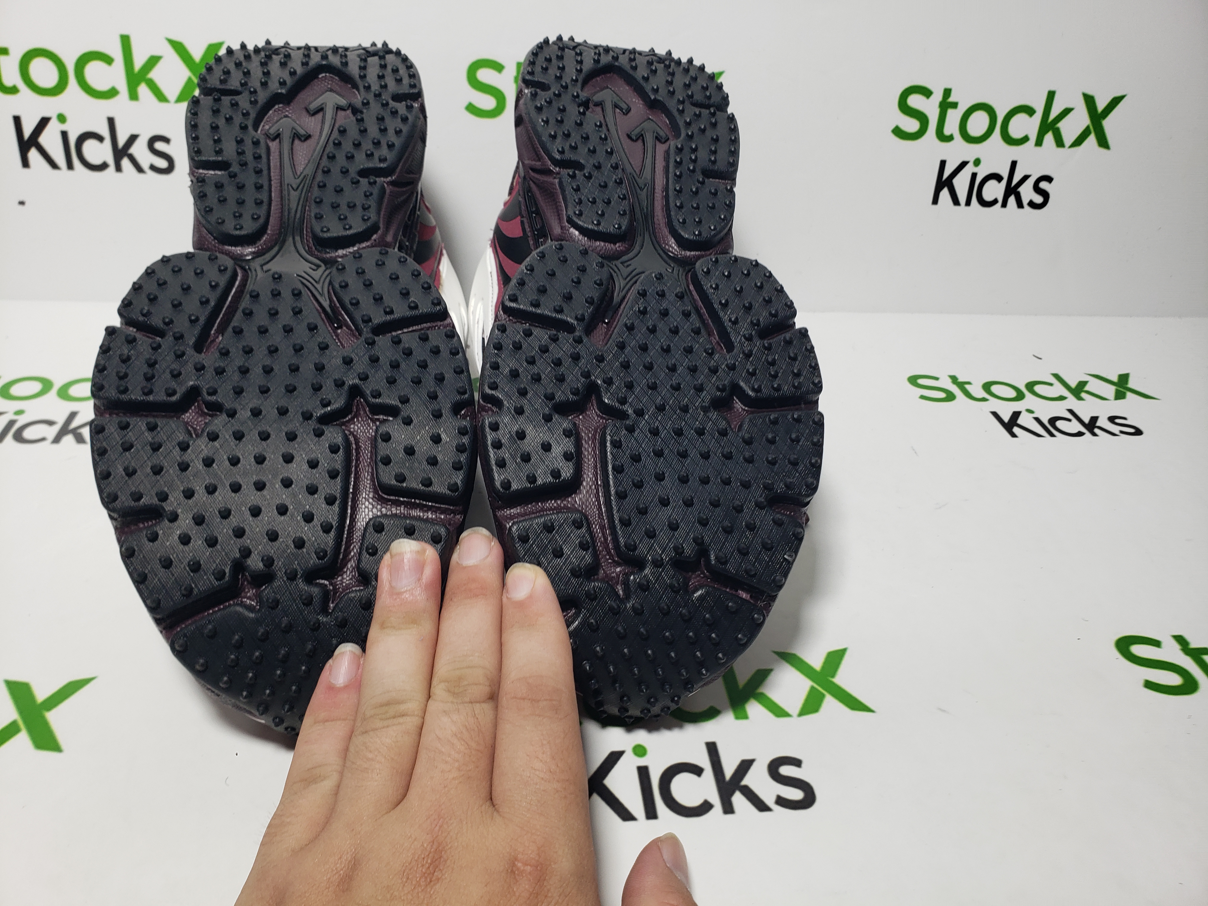 Off White Be Right Back Sneakers Black Purple Red OMIA295F24 FAB00 10012 review Stockxkicks 04