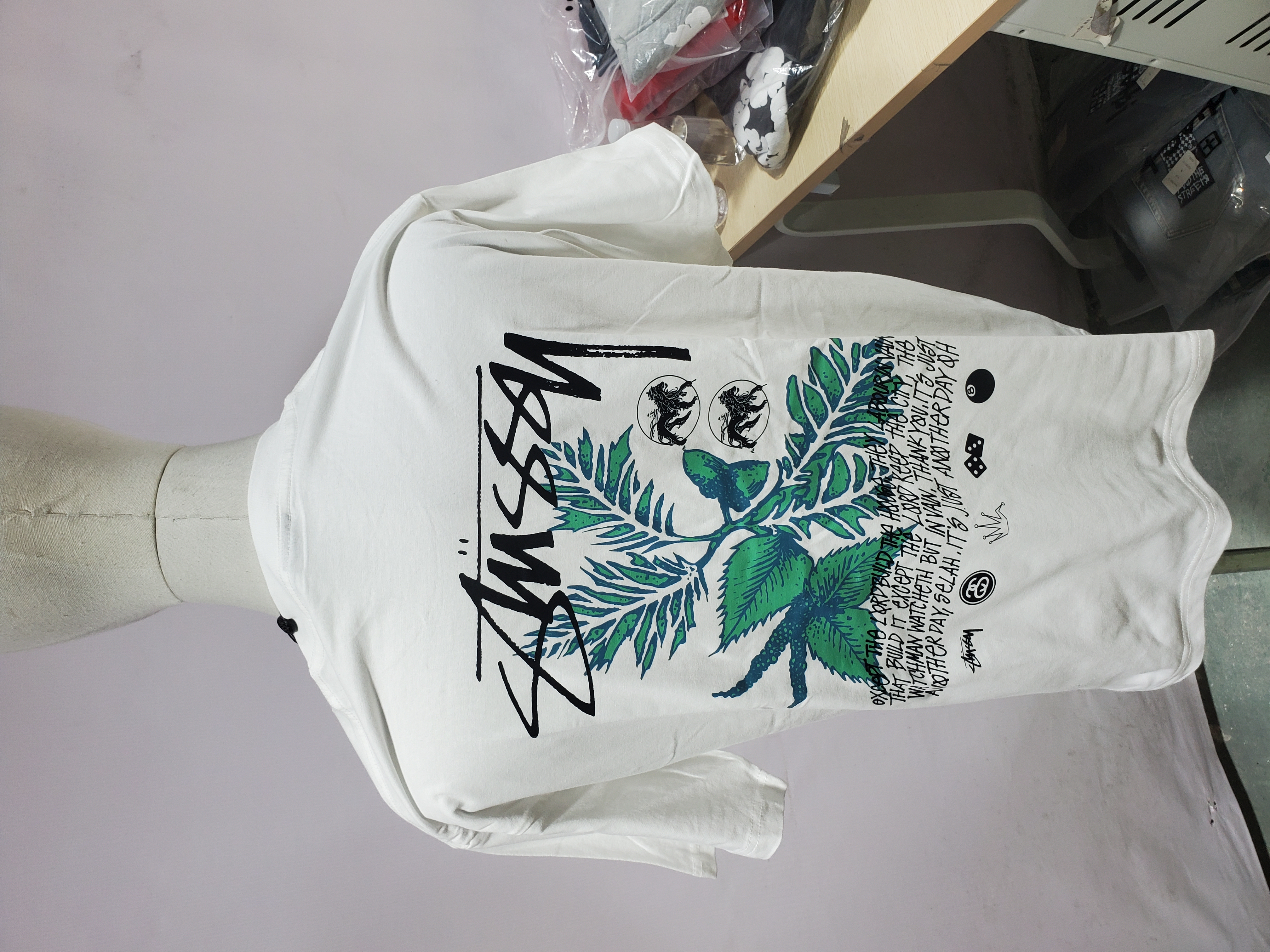 Stussy T-Shirt XB979 review Stockxkicks 03
