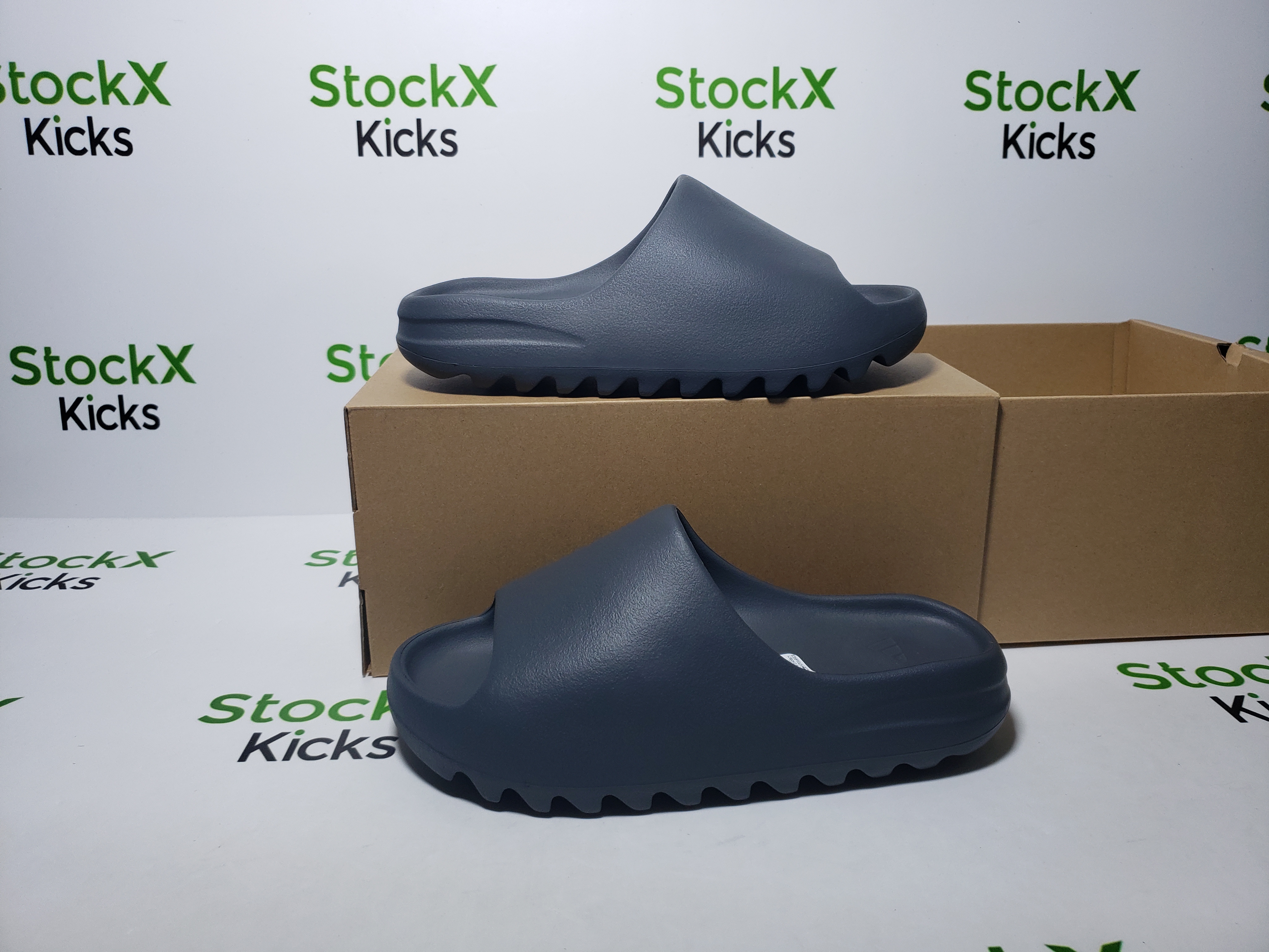PK God Batch adidas Yeezy Slide Slate Grey ID2350 review Stockxkicks 01