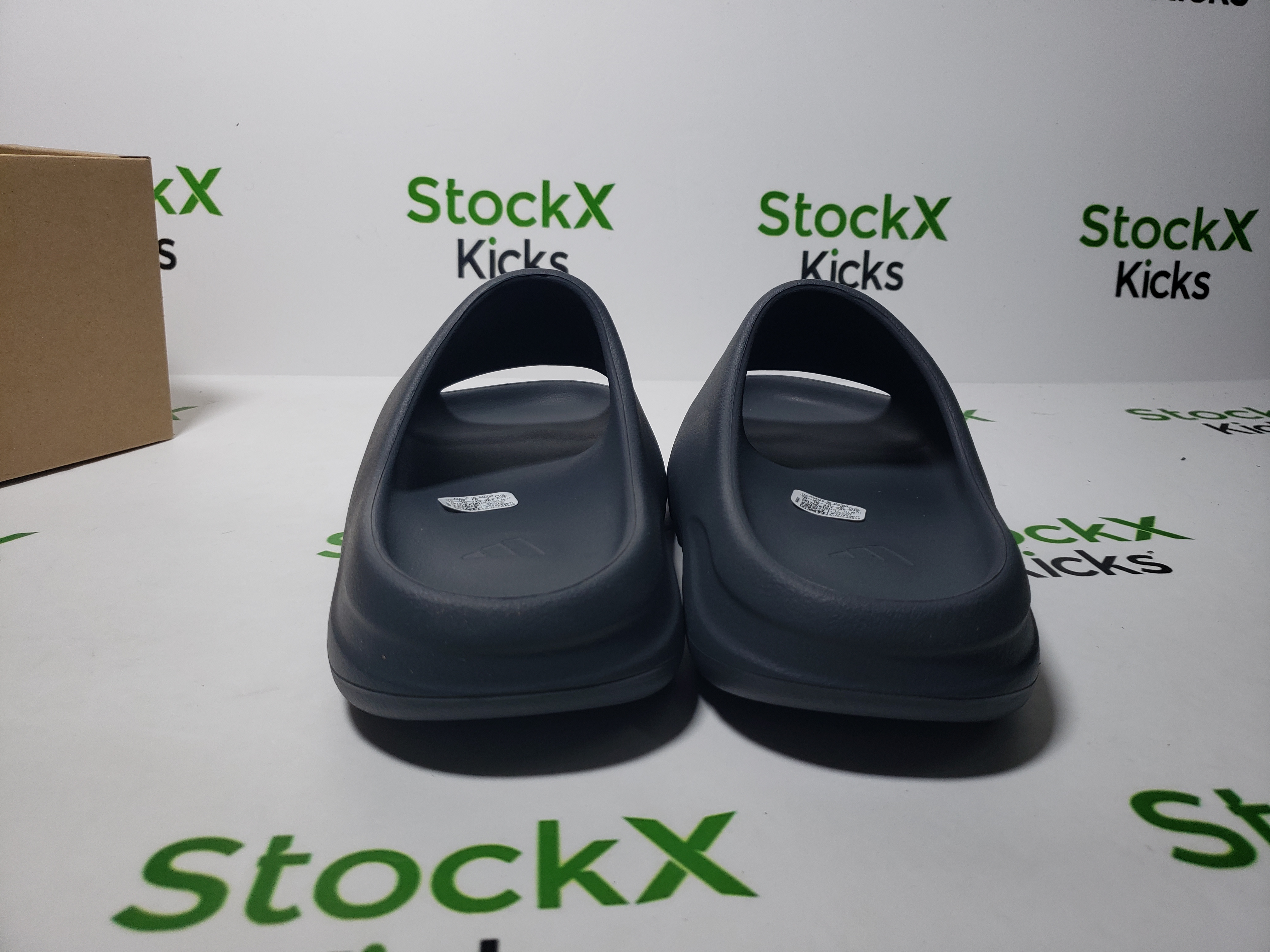 PK God Batch adidas Yeezy Slide Slate Grey ID2350 review Stockxkicks 03