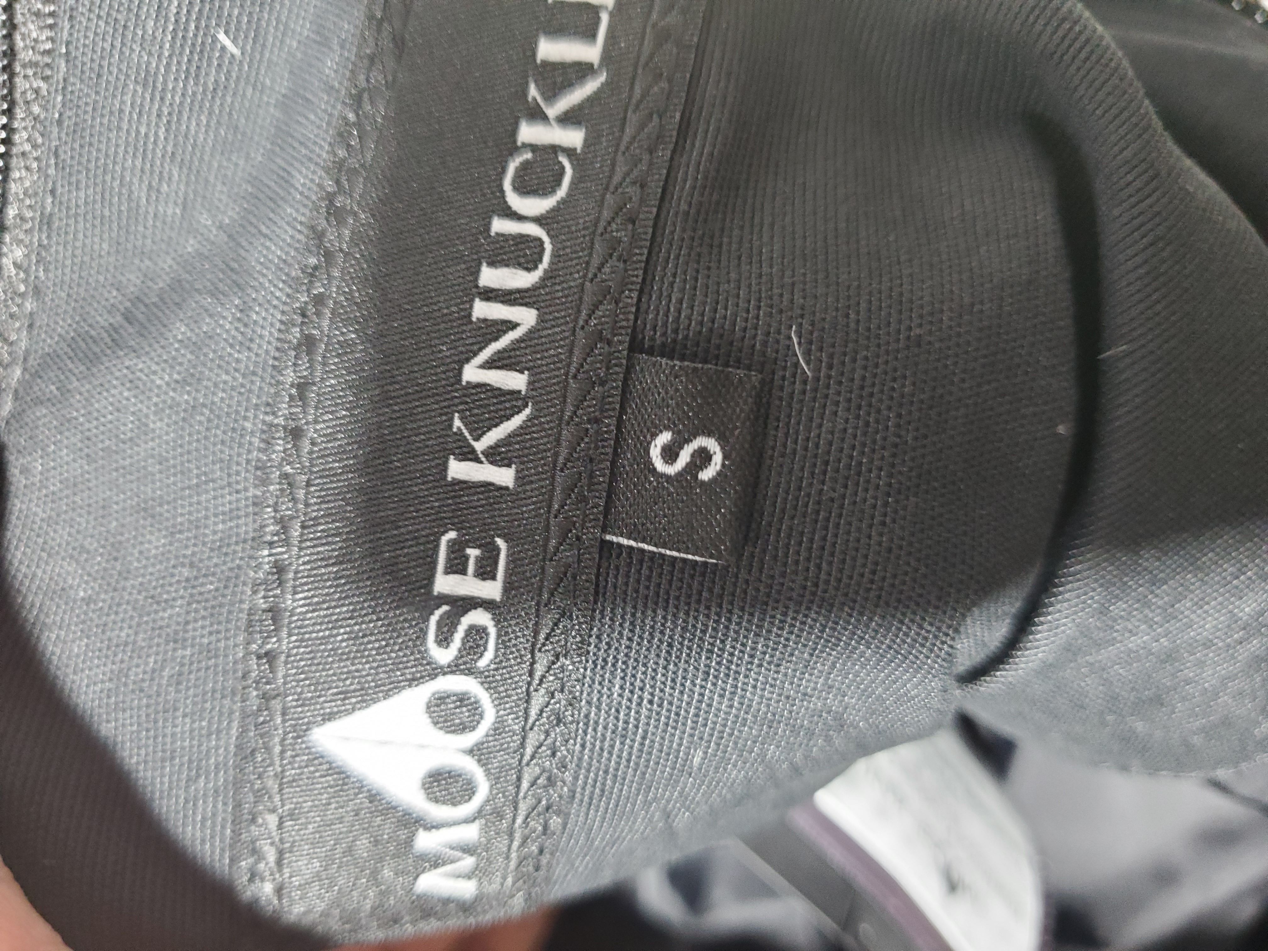 Moose Knuckles 3Q Puffer Down Jacket White/Black/Blue/Red YZ040810 review Stockxkicks 00