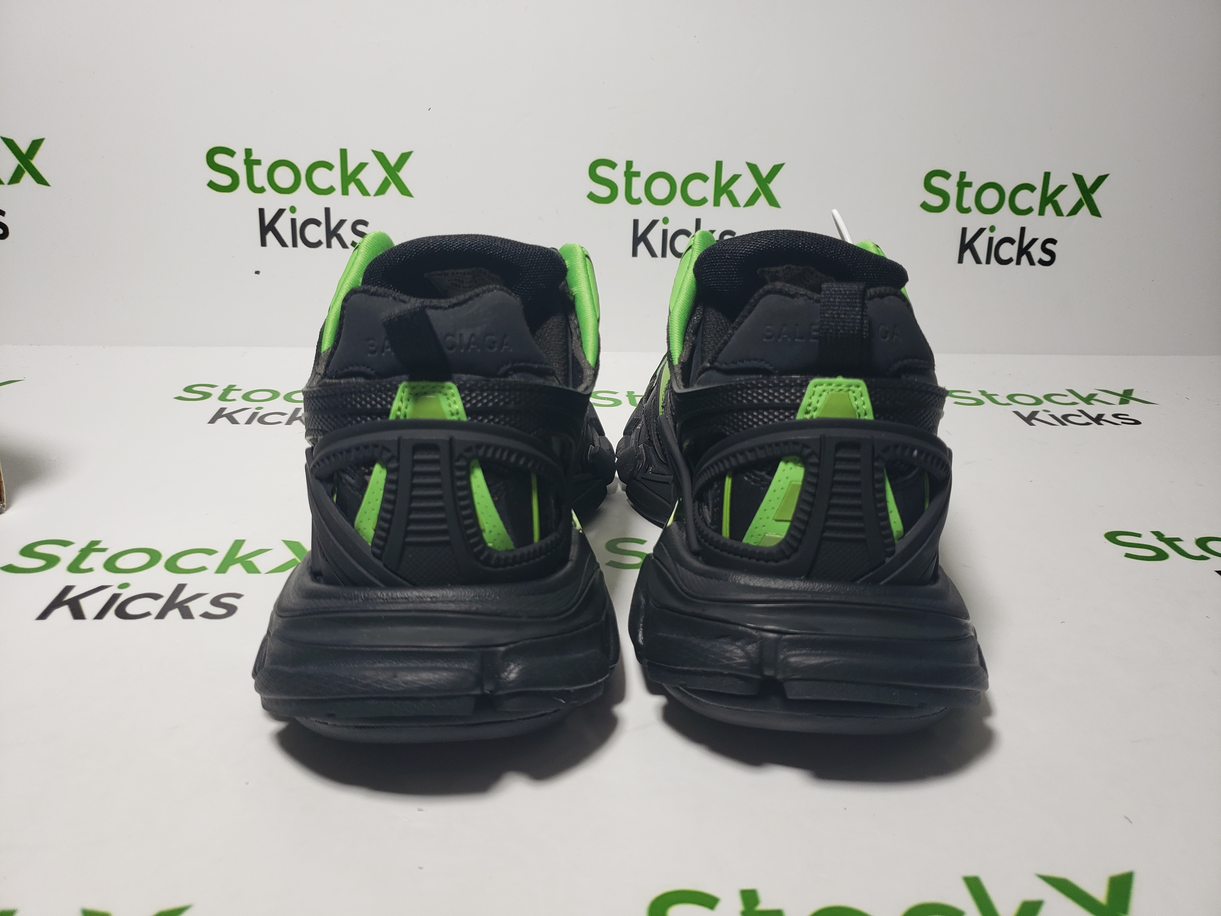 Balenciaga Track 2 Sneaker Black Green 568614 W2GN3 1086 review Stockxkicks 03