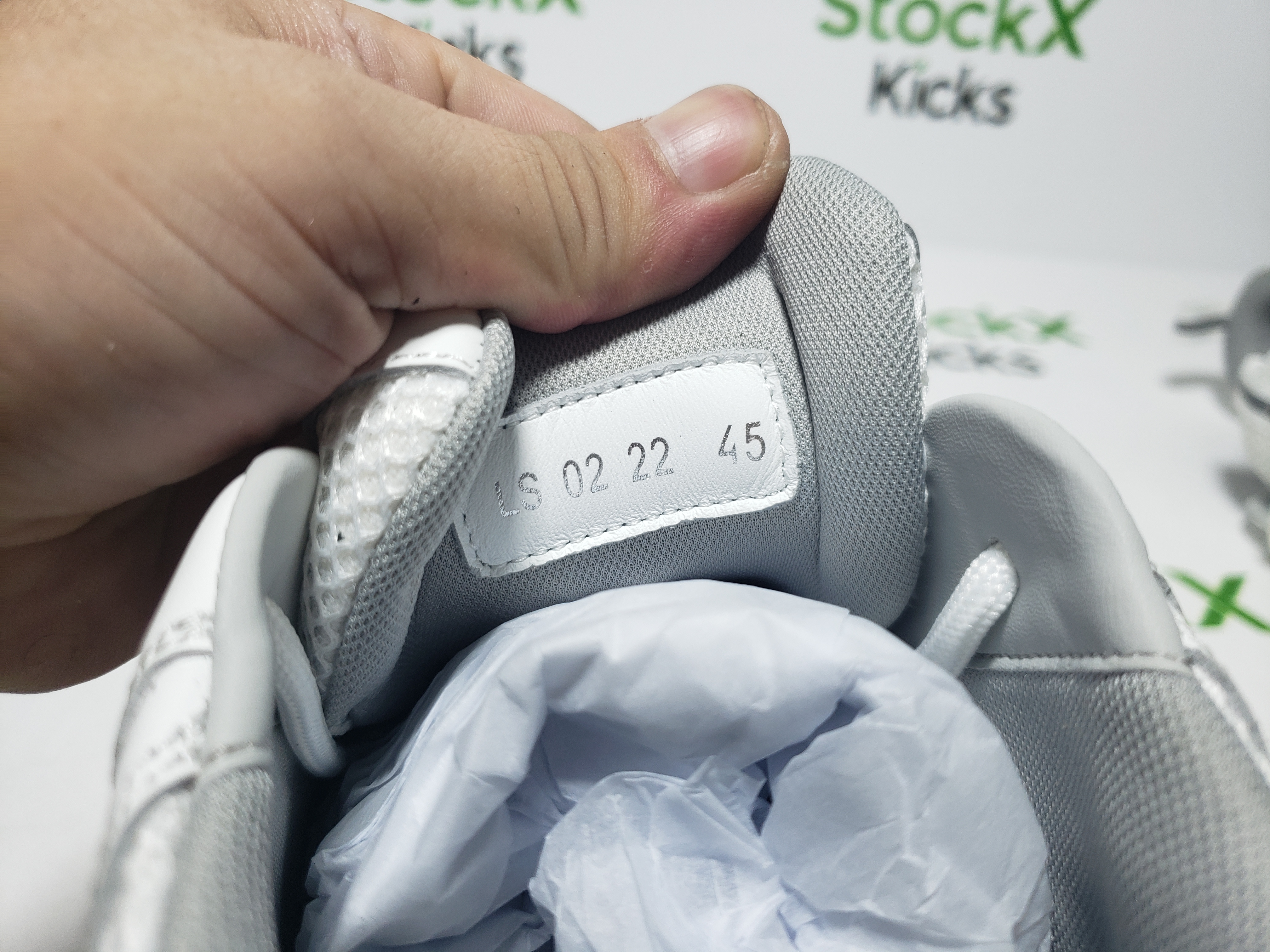 Dior B22 Sneaker White Black CK240810 review Stockxkicks 06