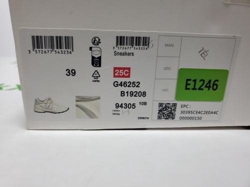 Chanel CC Logo Sneaker White review 