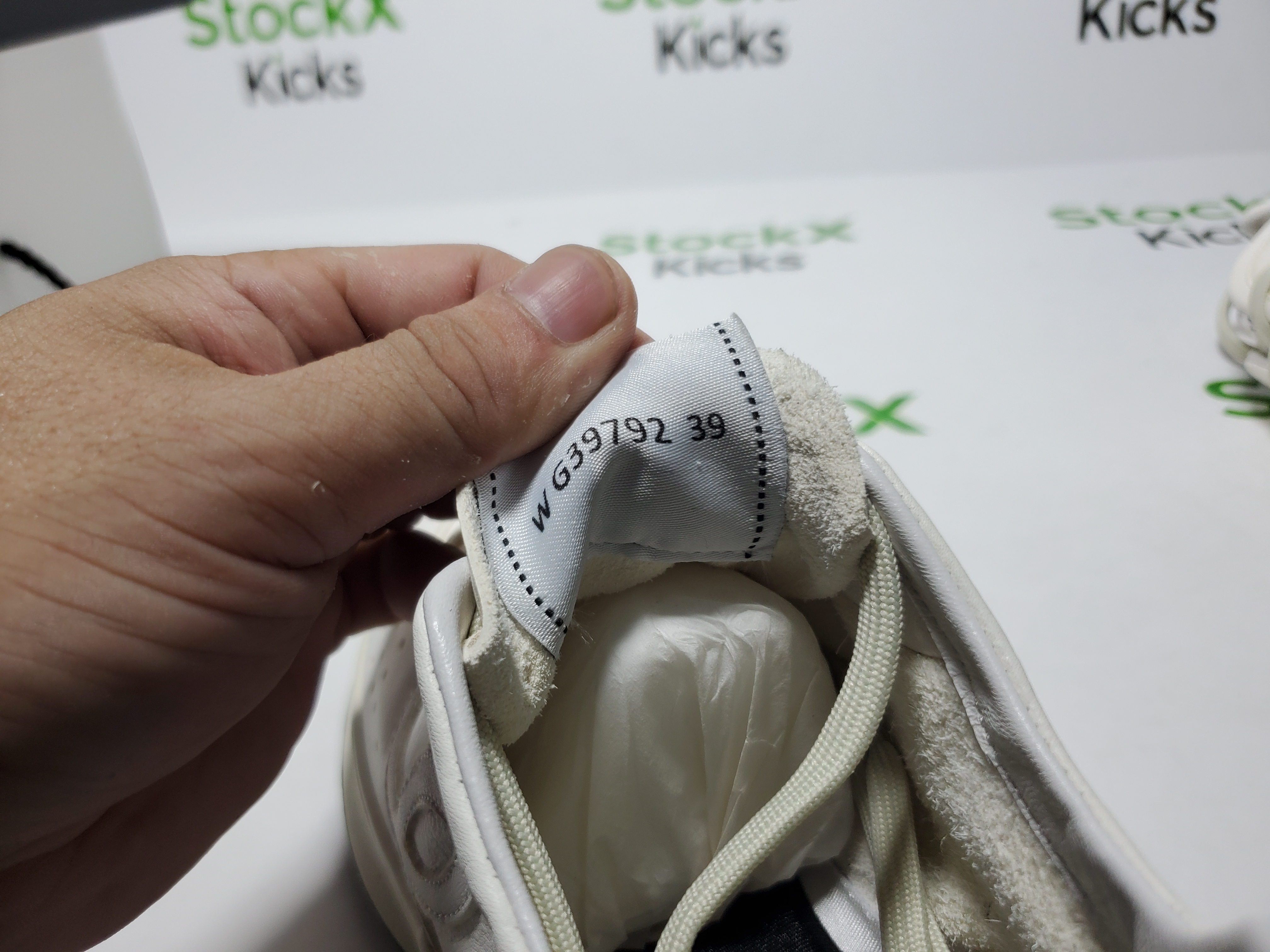 Chanel CC Logo Sneaker White review Stockxkicks 06