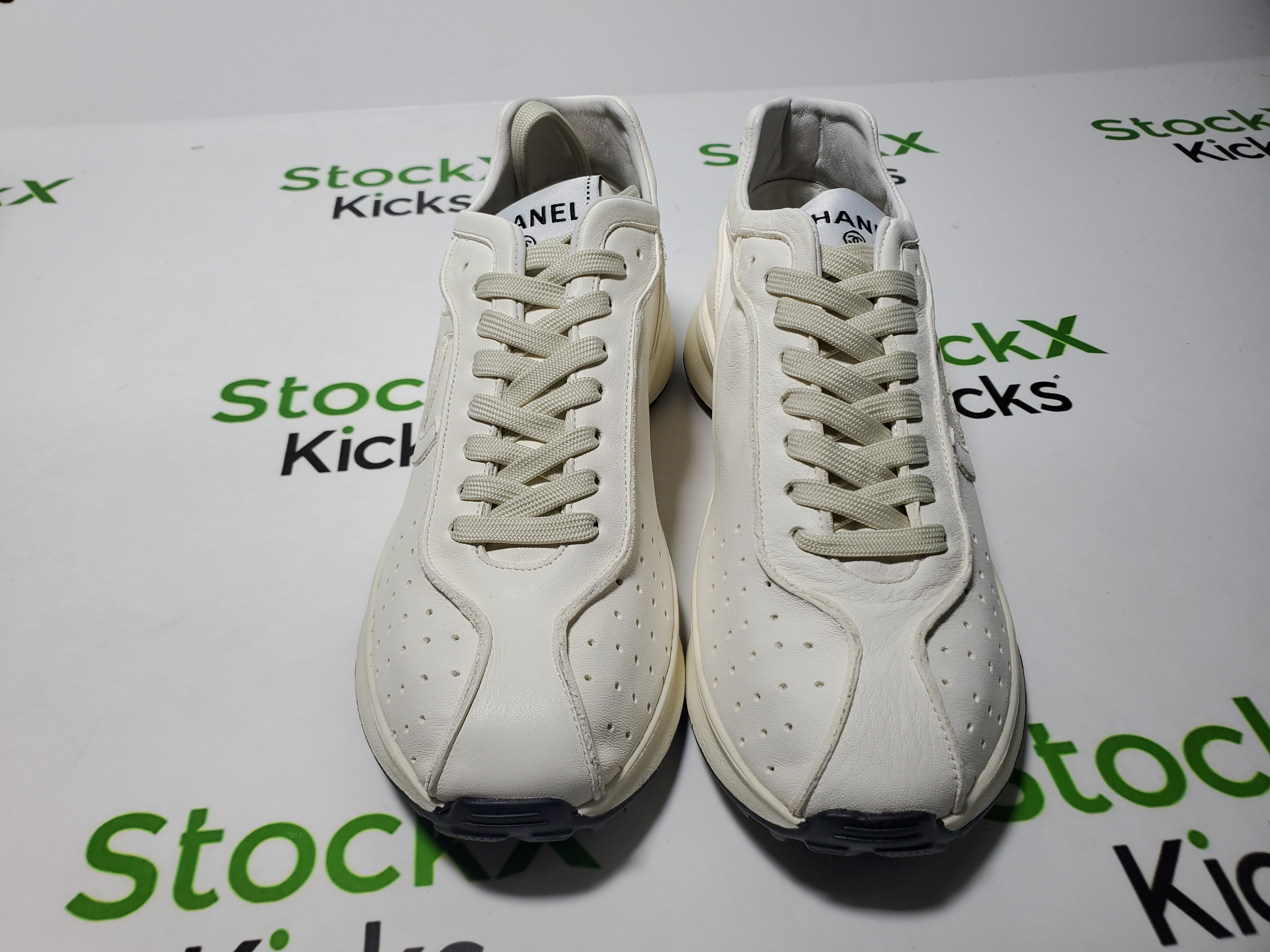 Chanel CC Logo Sneaker White review Stockxkicks 04
