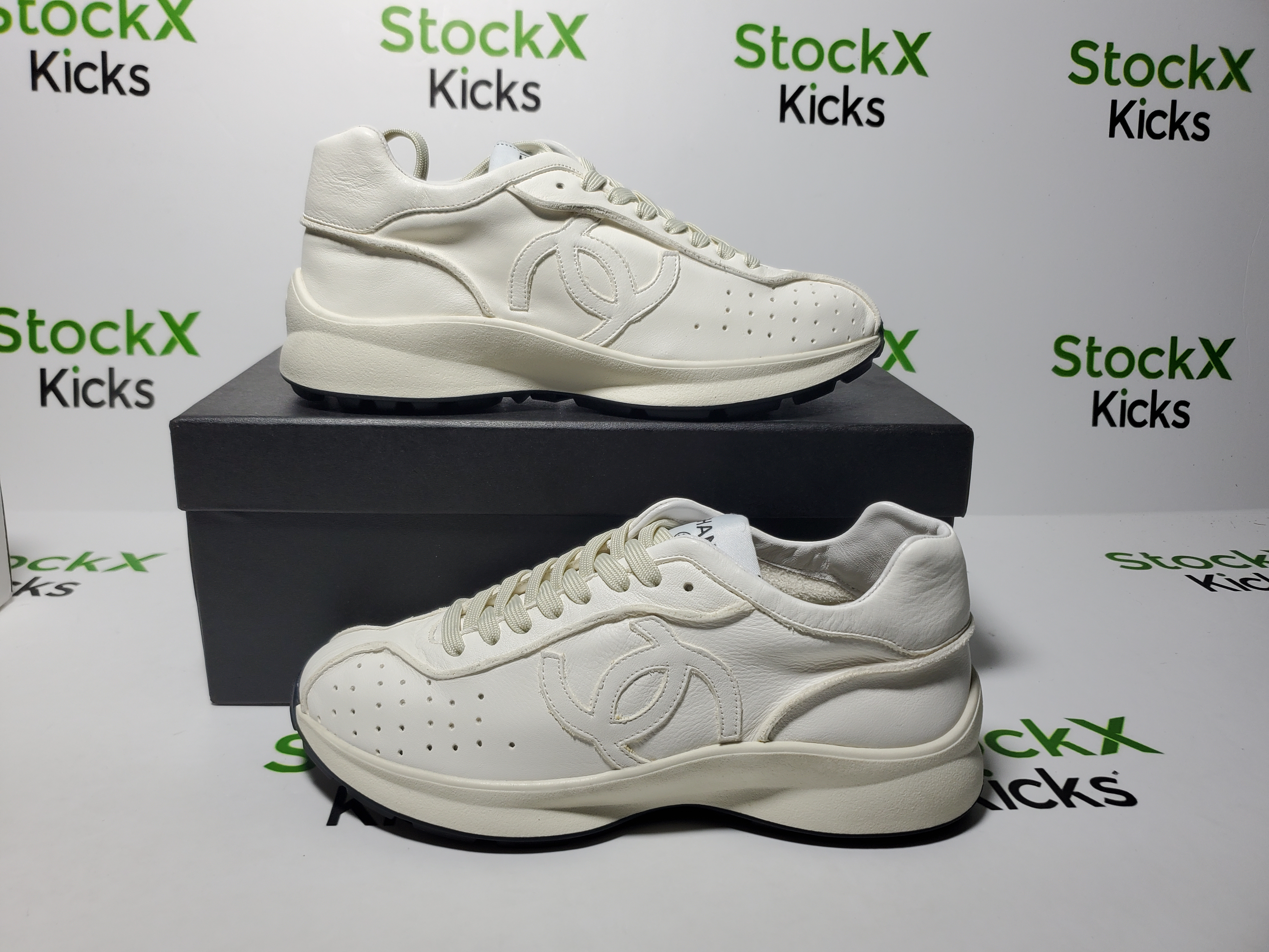 Chanel CC Logo Sneaker White review Stockxkicks 02