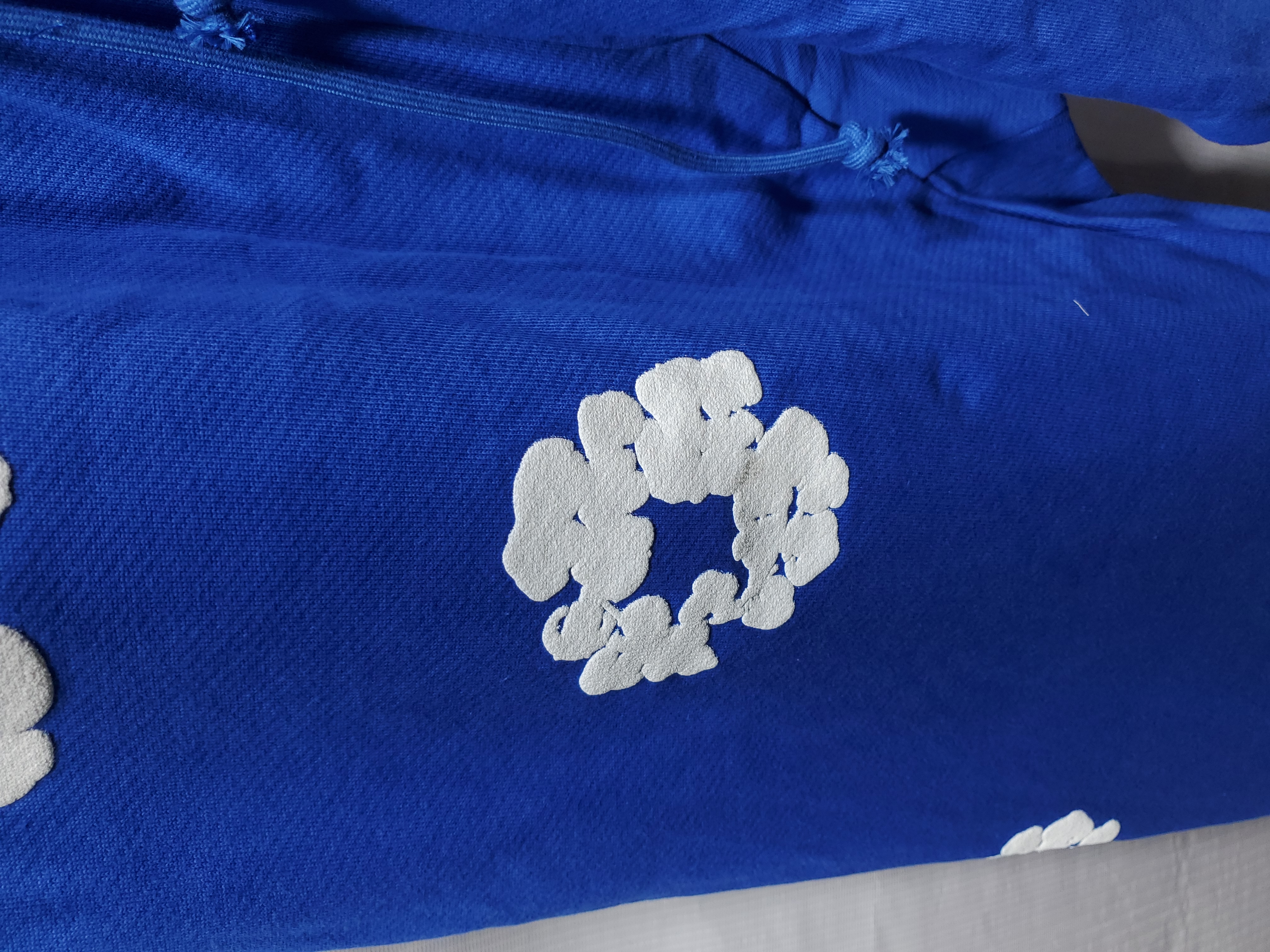 Denim Tears The Cotton Wreath Sweatpants Royal Blue review Stockxkicks 01