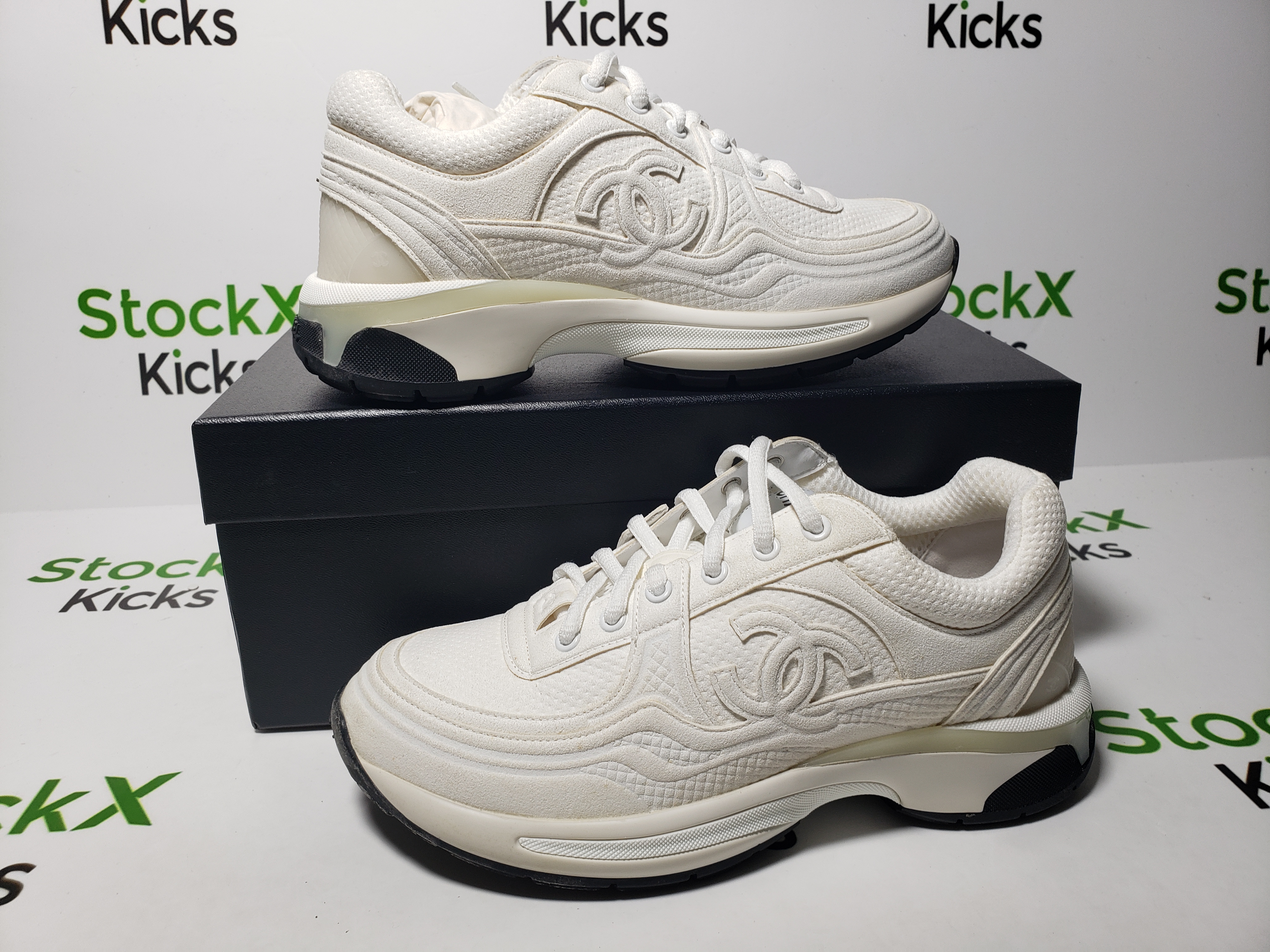 Chanel CC Logo Sneaker White review Stockxkicks 02