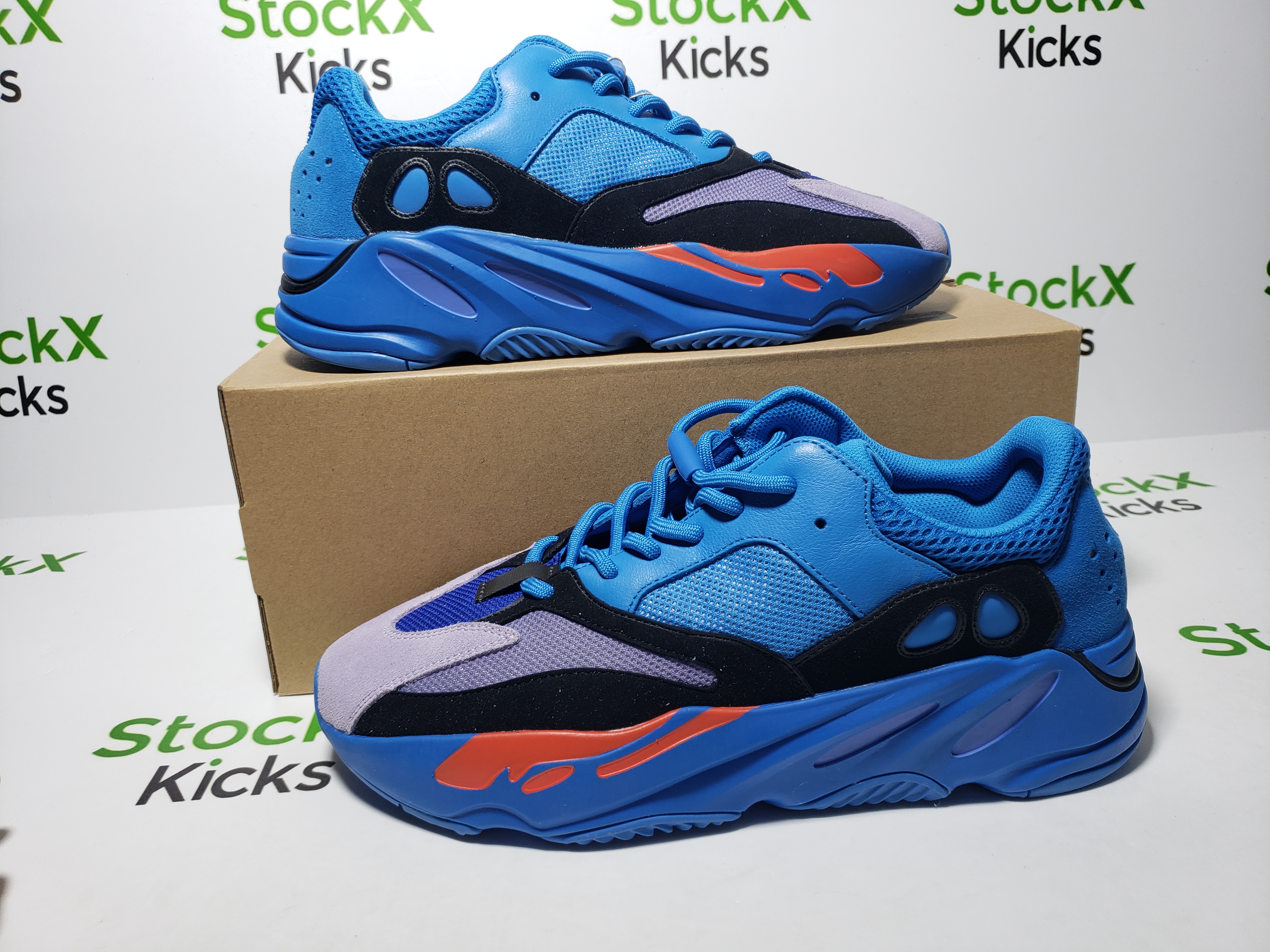 LJR Batch adidas Yeezy Boost 700 Hi-Res Blue HP6674 review Stockxkicks 01