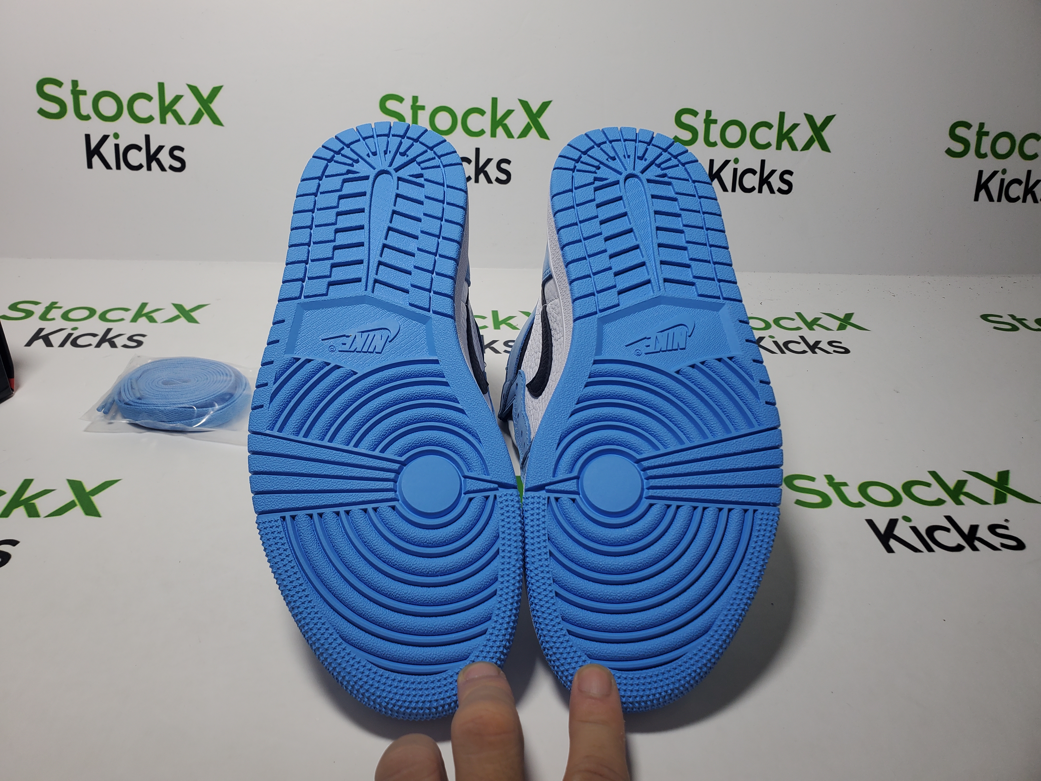 H12 Batch Air Jordan 1 Retro High White University Blue Black 555088-134 review Stockxkicks 05