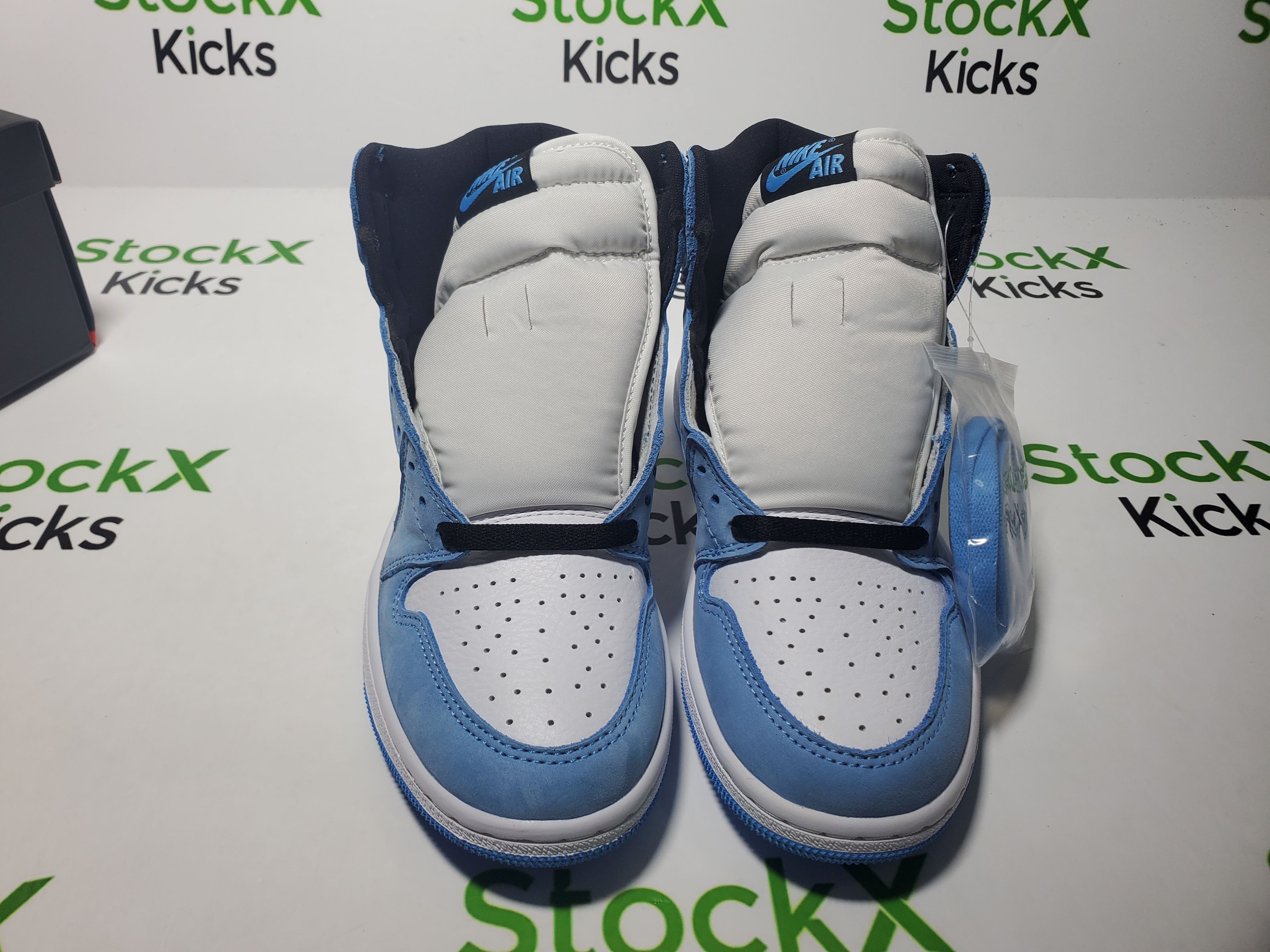 H12 Batch Air Jordan 1 Retro High White University Blue Black 555088-134 review Stockxkicks 04