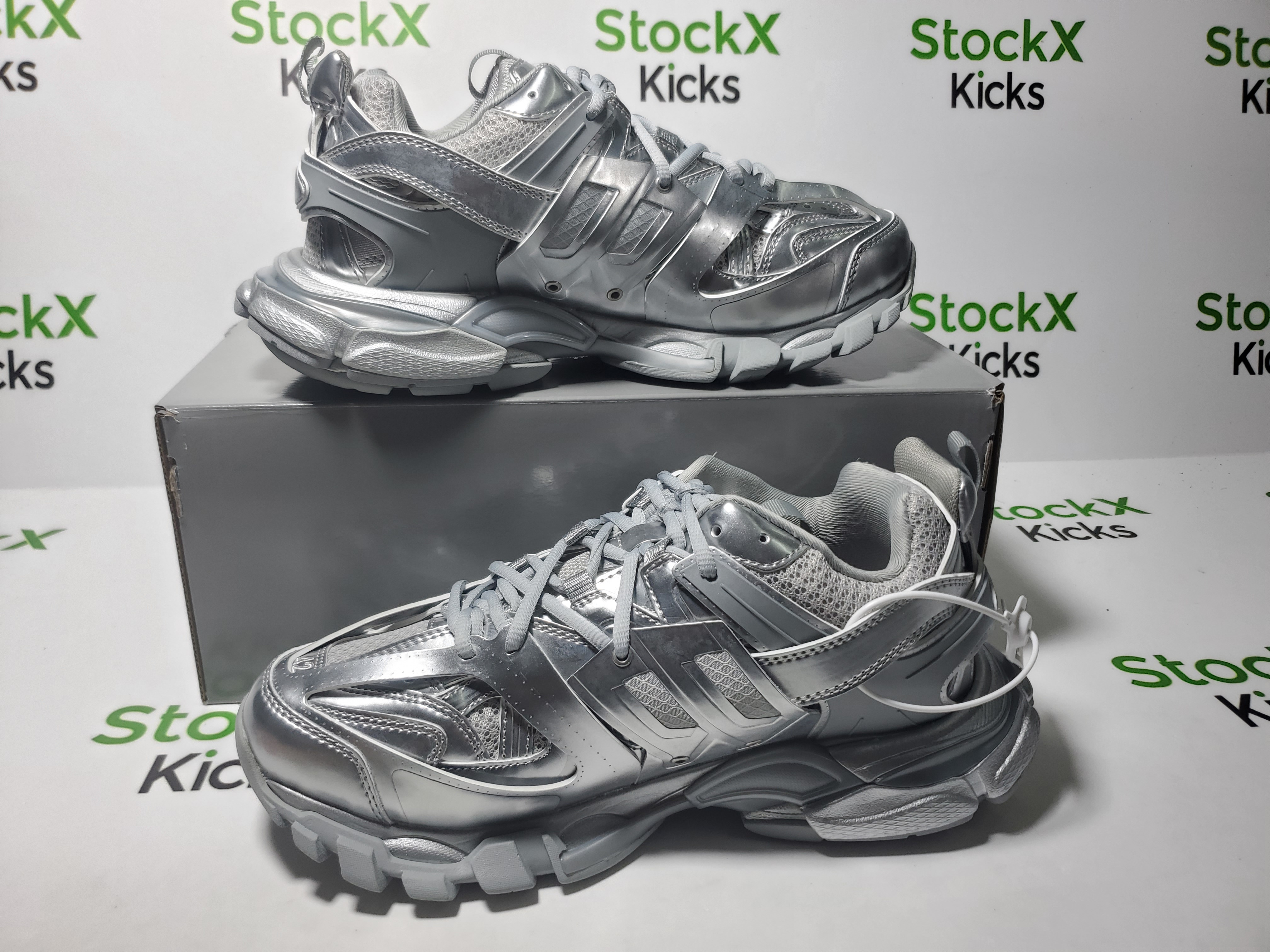 Balenciaga Tess S.Bright Silver 542436 W2FS3 8100 review Stockxkicks 04