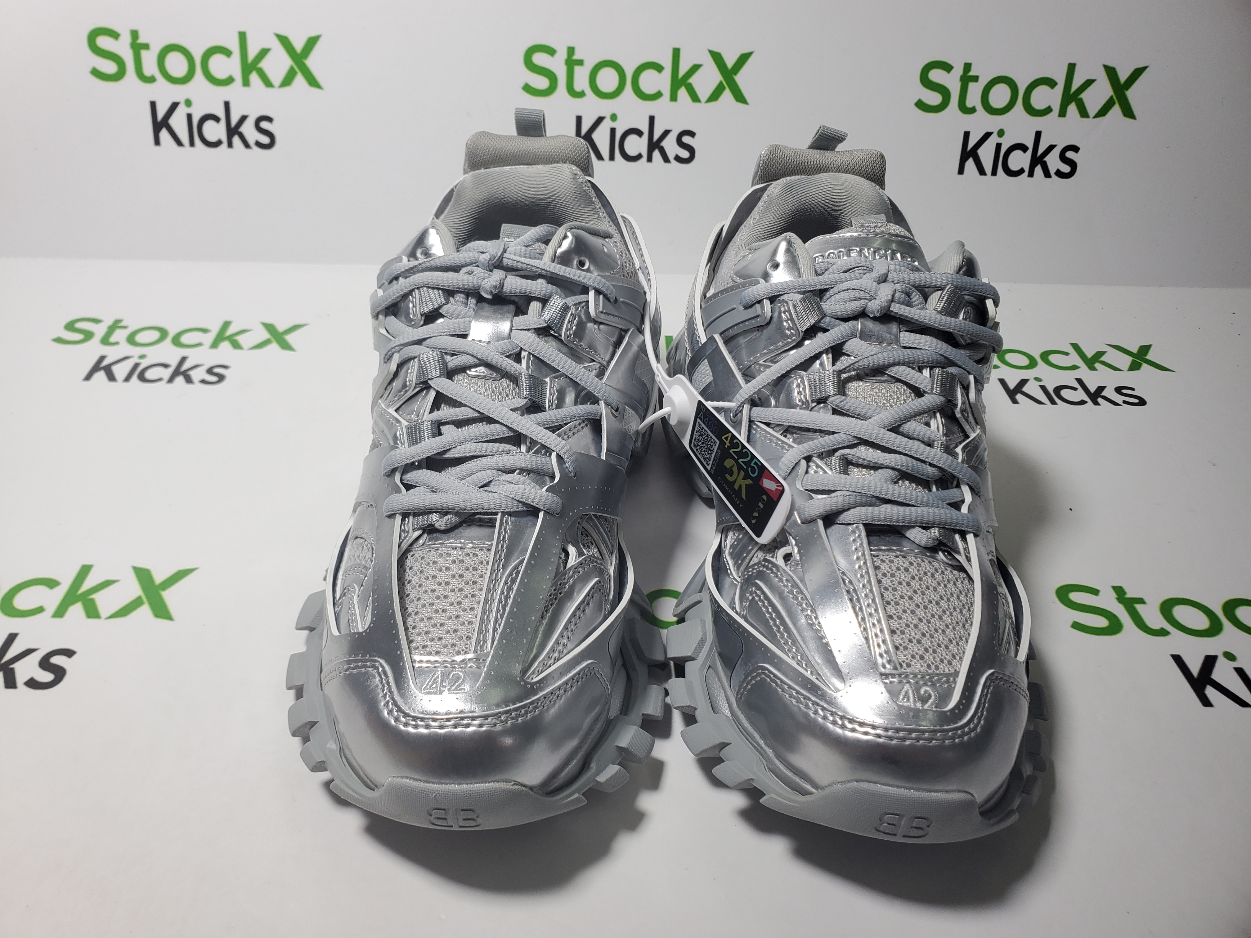 Balenciaga Tess S.Bright Silver 542436 W2FS3 8100 review Stockxkicks 02