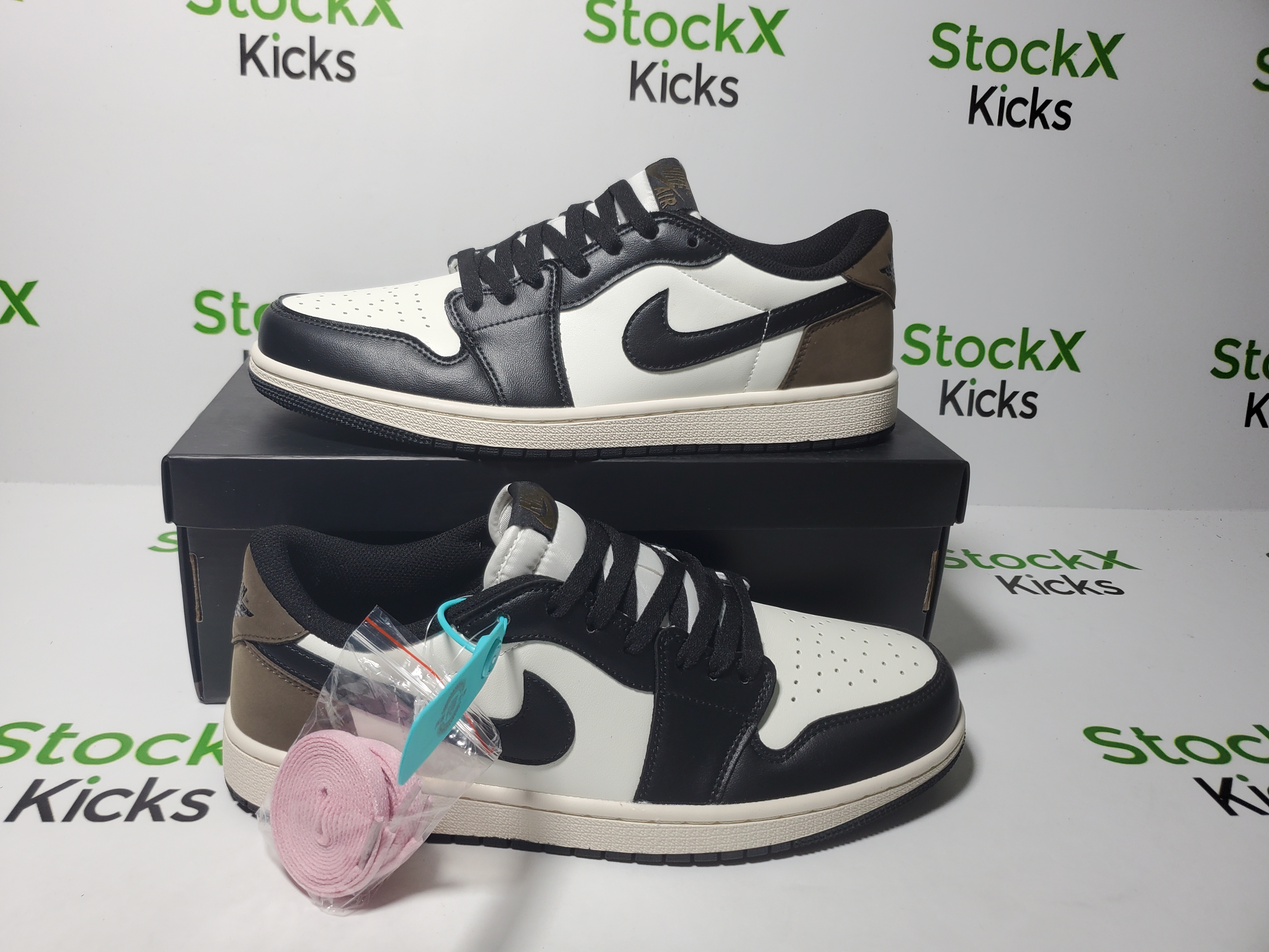 LJR Batch Air Jordan 1 Retro Low OG Mocha CZ0790-102 review Stockxkicks 01