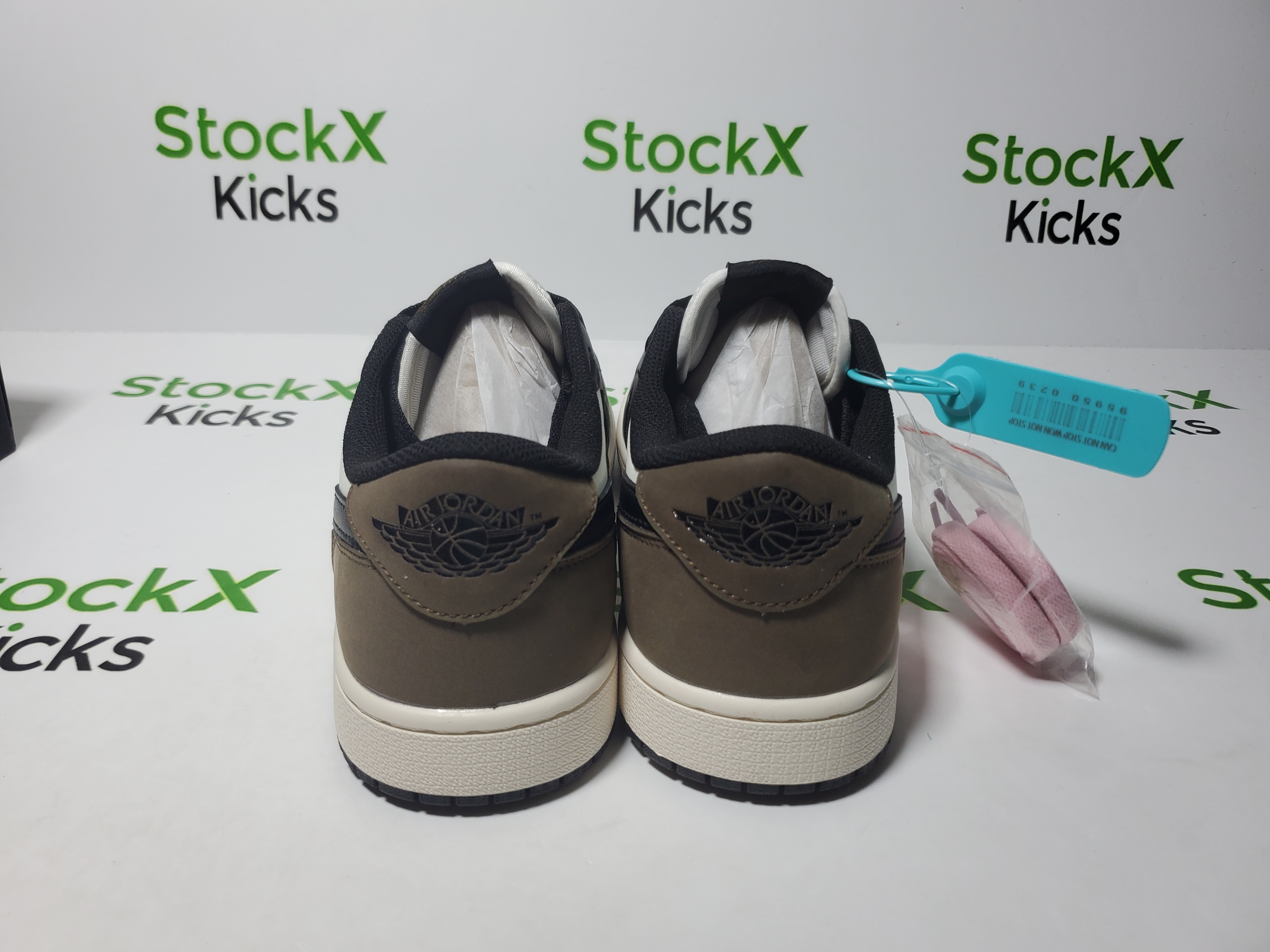 LJR Batch Air Jordan 1 Retro Low OG Mocha CZ0790-102 review Stockxkicks 03