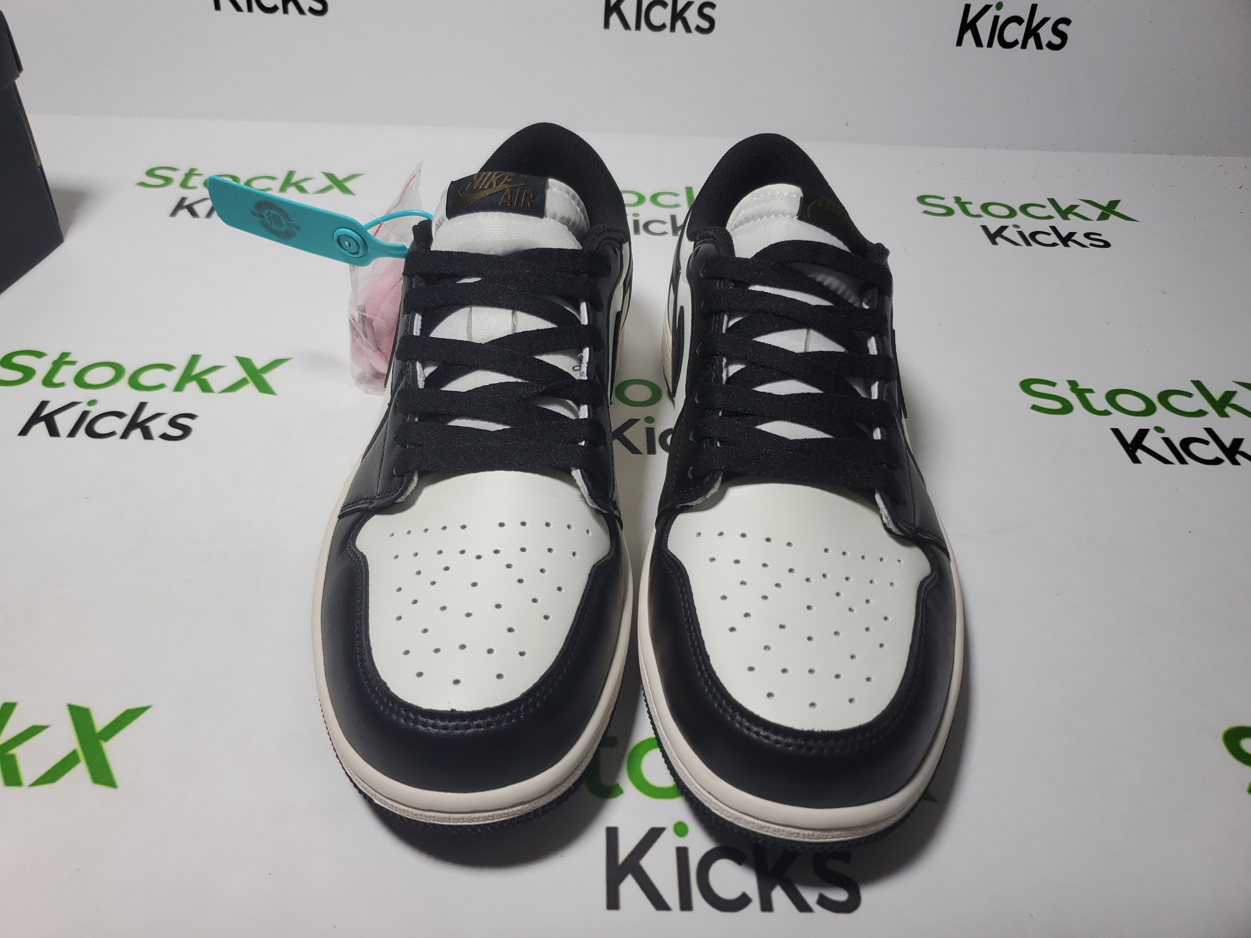 LJR Batch Air Jordan 1 Retro Low OG Mocha CZ0790-102 review Stockxkicks 04