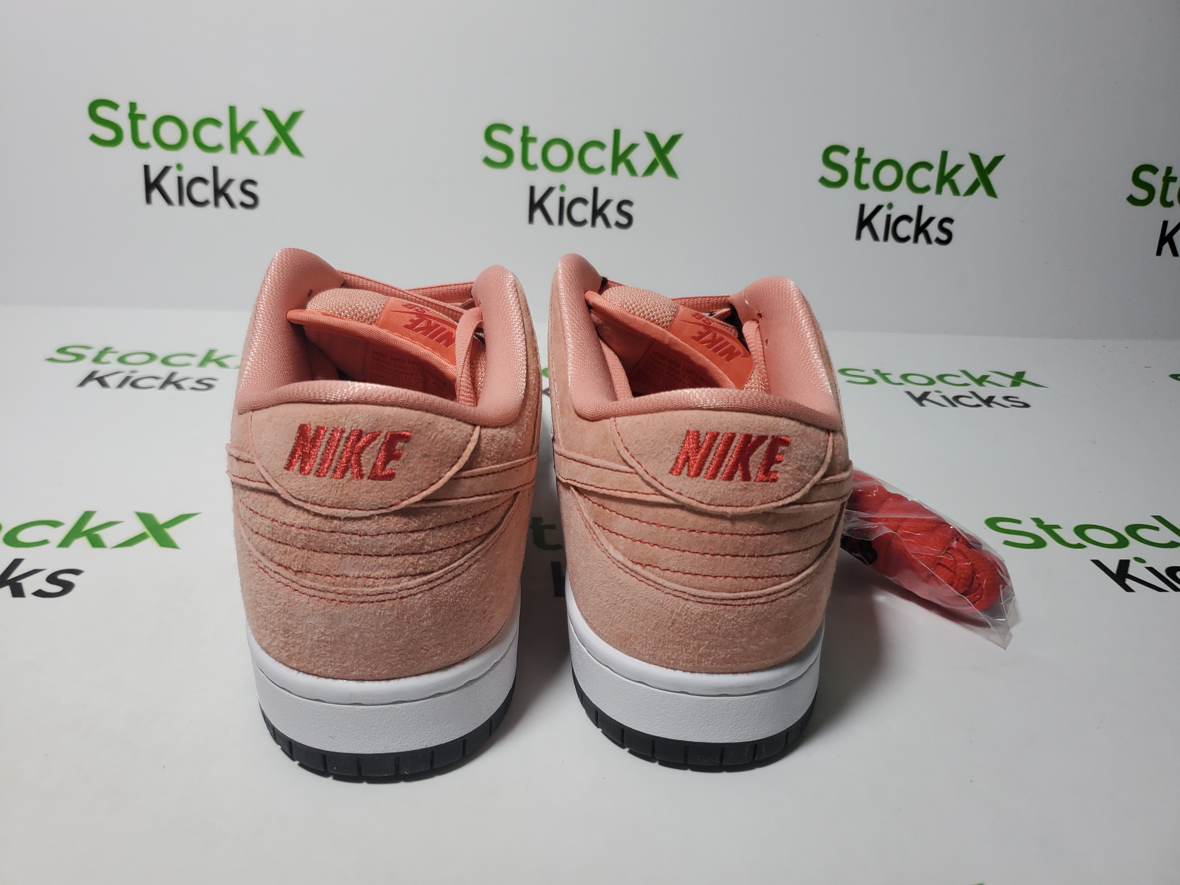 LJR Batch Nike SB Dunk Low Pink Pig CV1655-600 review Stockxkicks 03