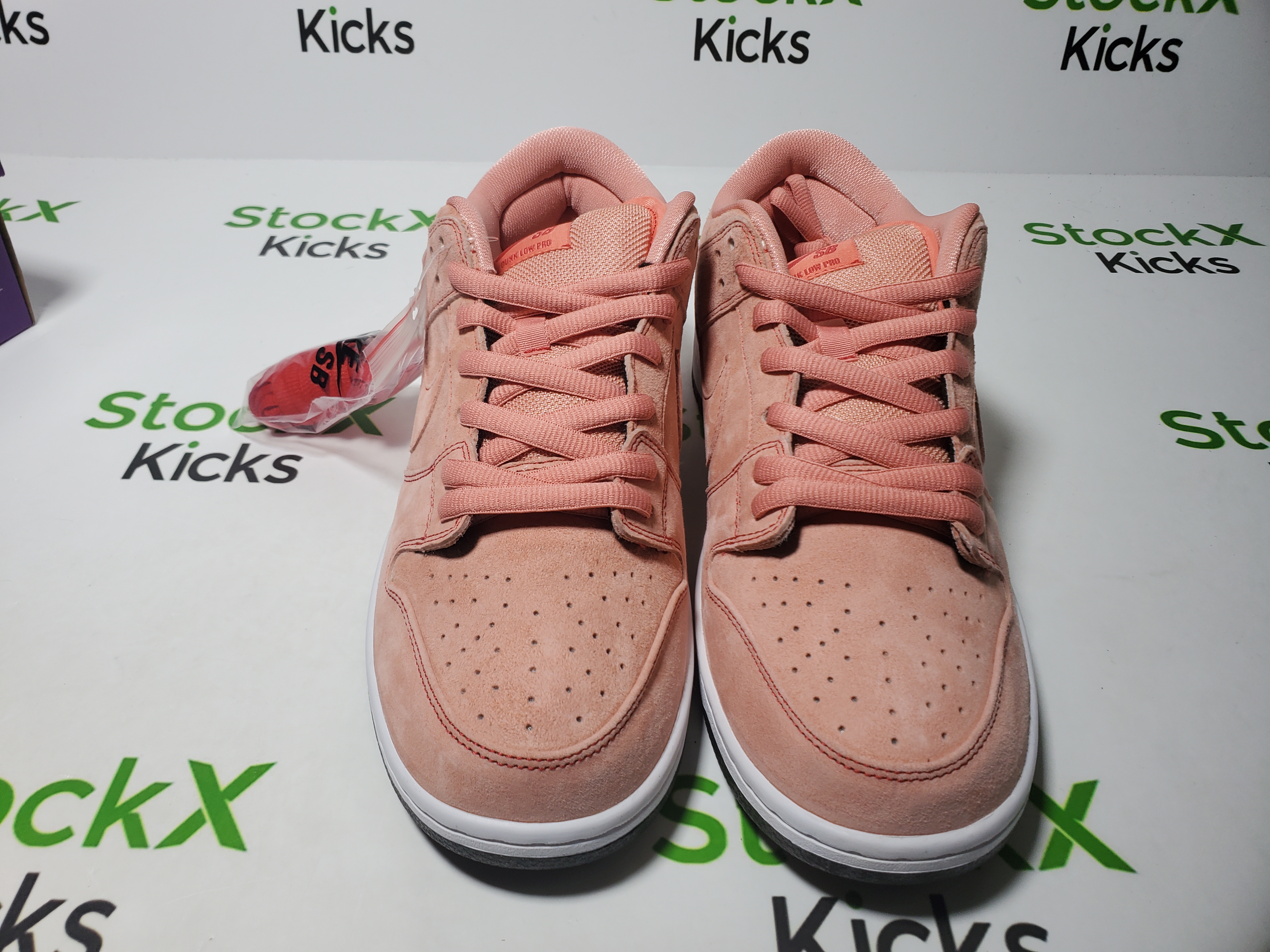 LJR Batch Nike SB Dunk Low Pink Pig CV1655-600 review Stockxkicks 04