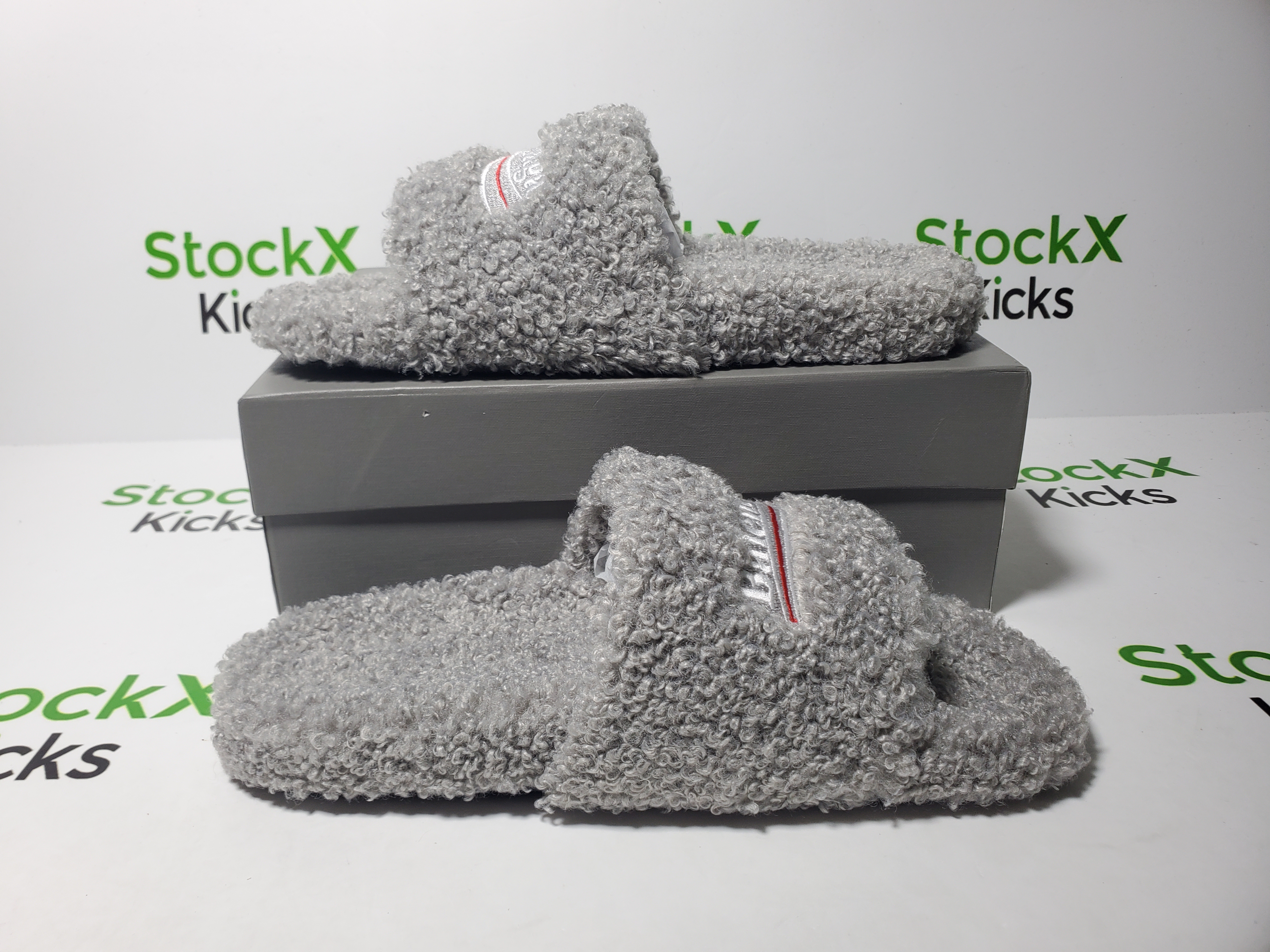 Balenciaga Furry Slide Grey （QC needs at least 5 days or more） review Stockxkicks 02