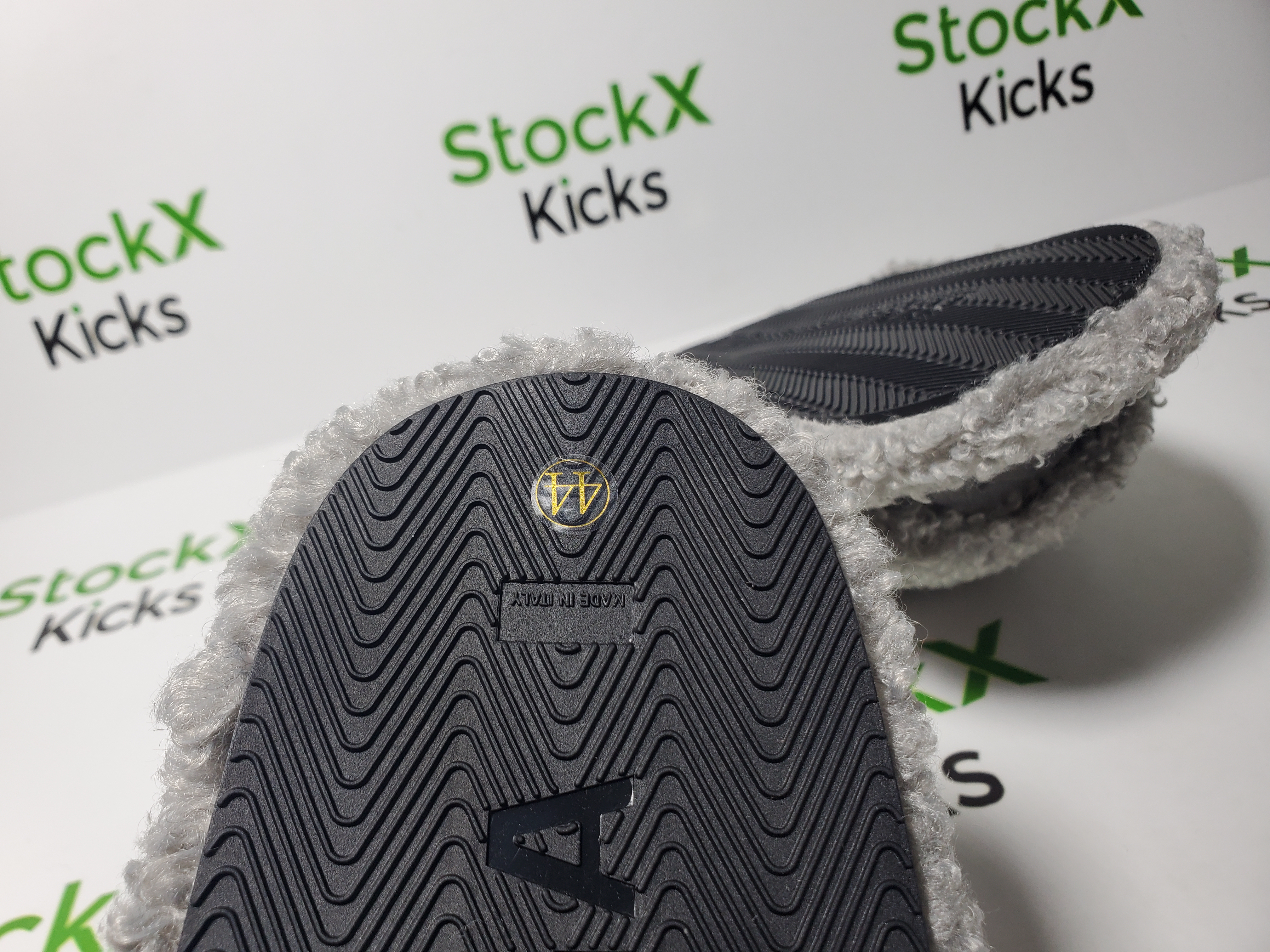 Balenciaga Furry Slide Grey （QC needs at least 5 days or more） review Stockxkicks 06