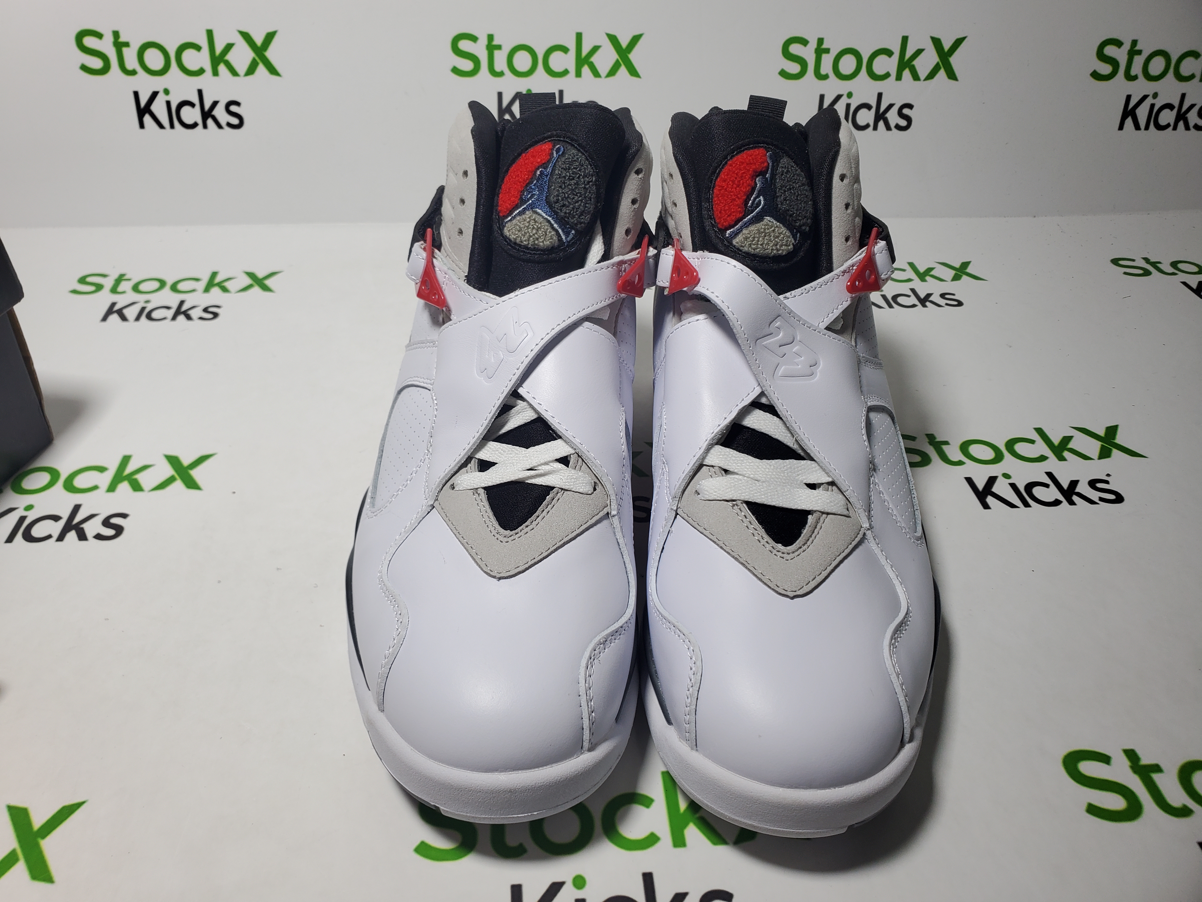PK God Batch Air Jordan 8 Retro Bugs Bunny 305381-103 review Stockxkicks 04