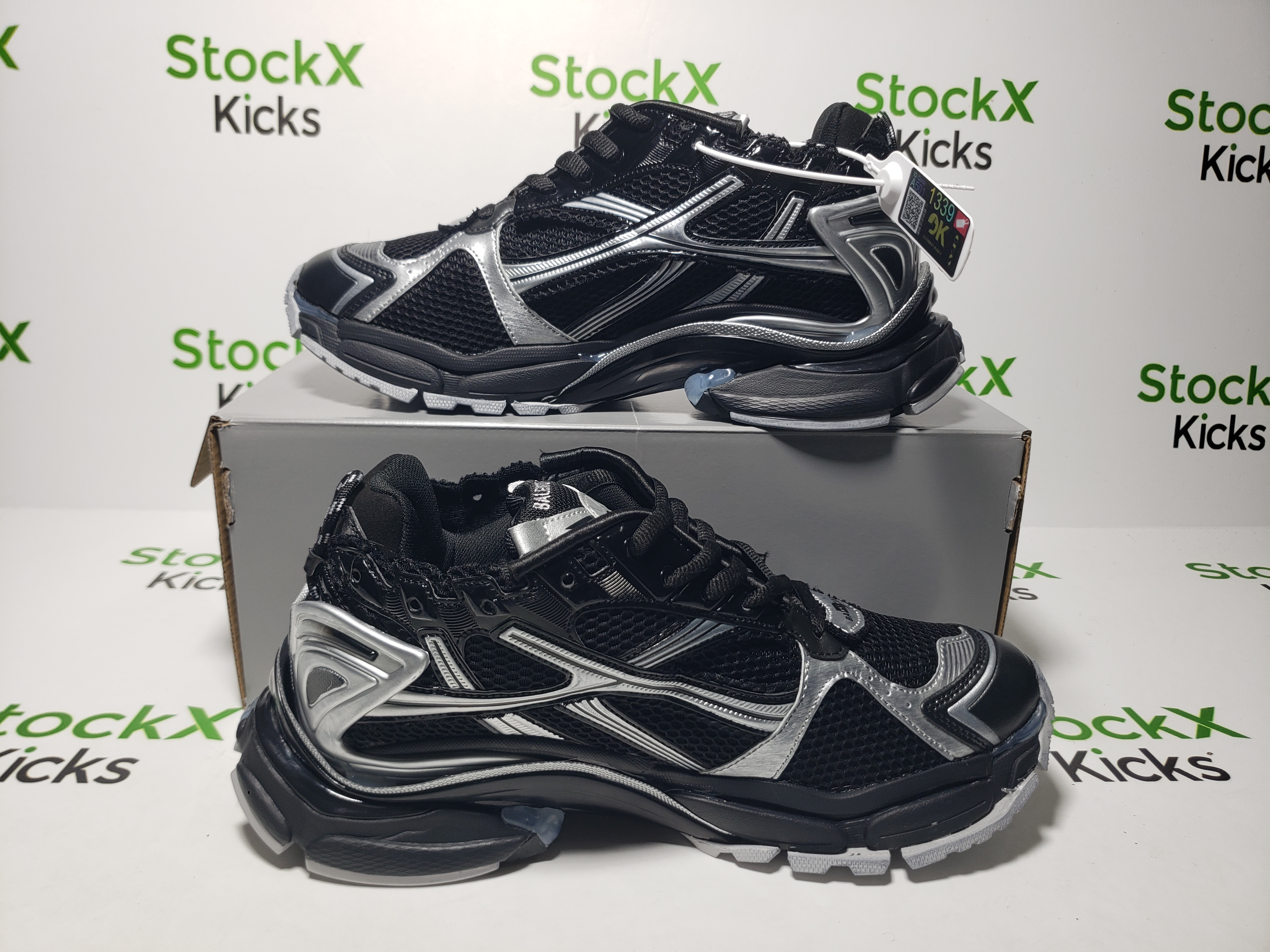 Balenciaga Runner Sneaker Dark Gray 772767 W3RNY 0322 review Stockxkicks 01