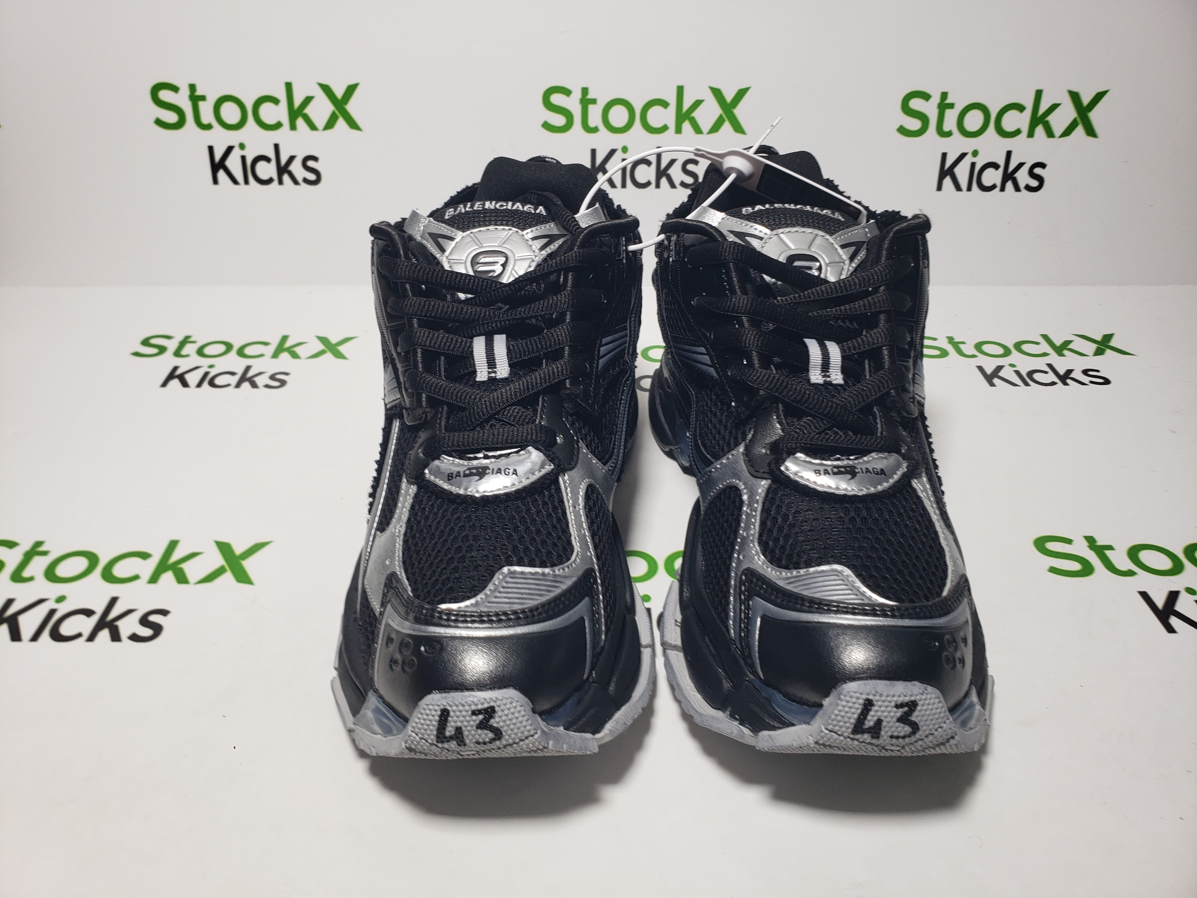 Balenciaga Runner Sneaker Dark Gray 772767 W3RNY 0322 review Stockxkicks 04