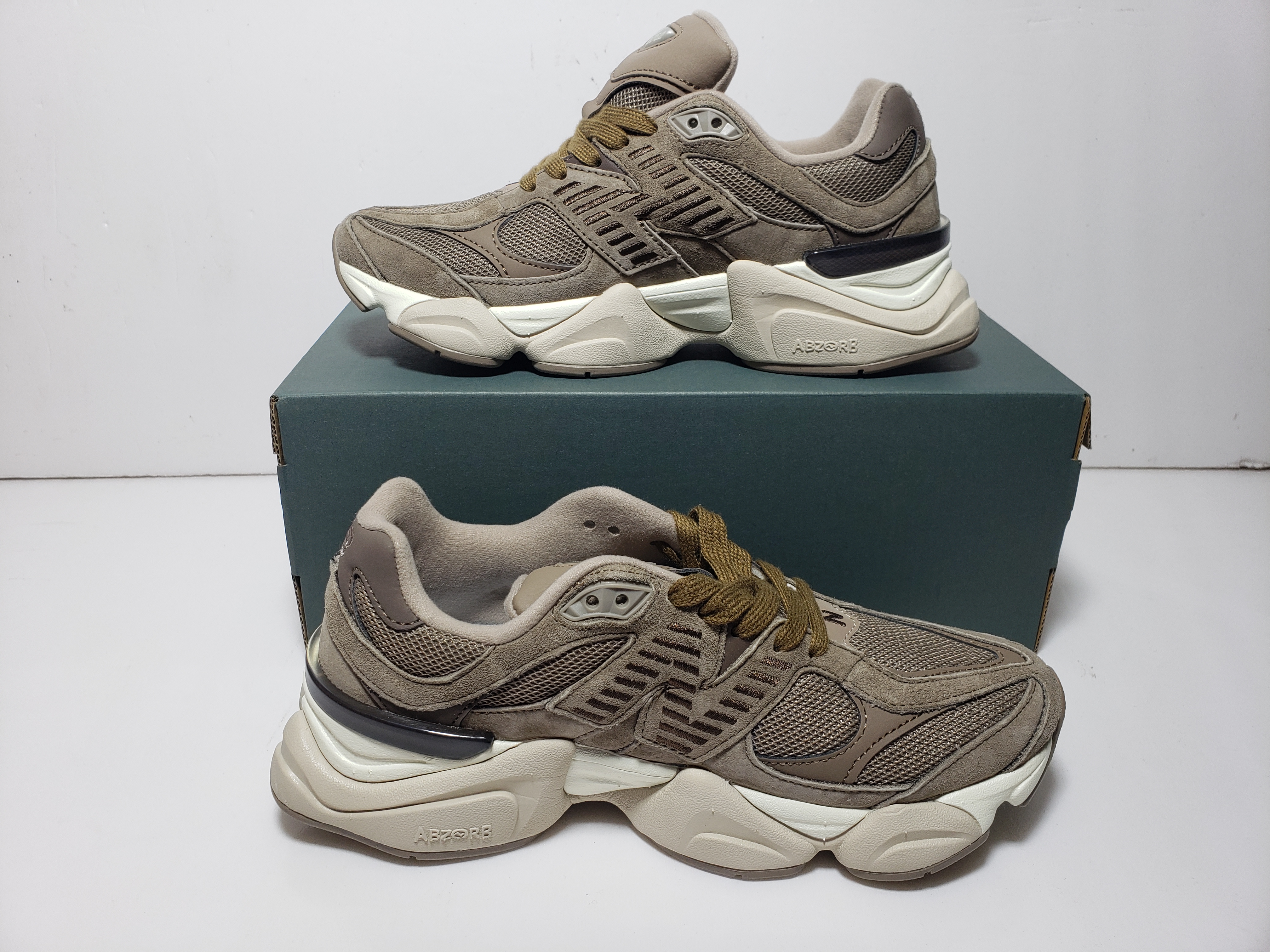 New Balance 9060 Mushroom Brown U9060JMR review Stockxkicks 02
