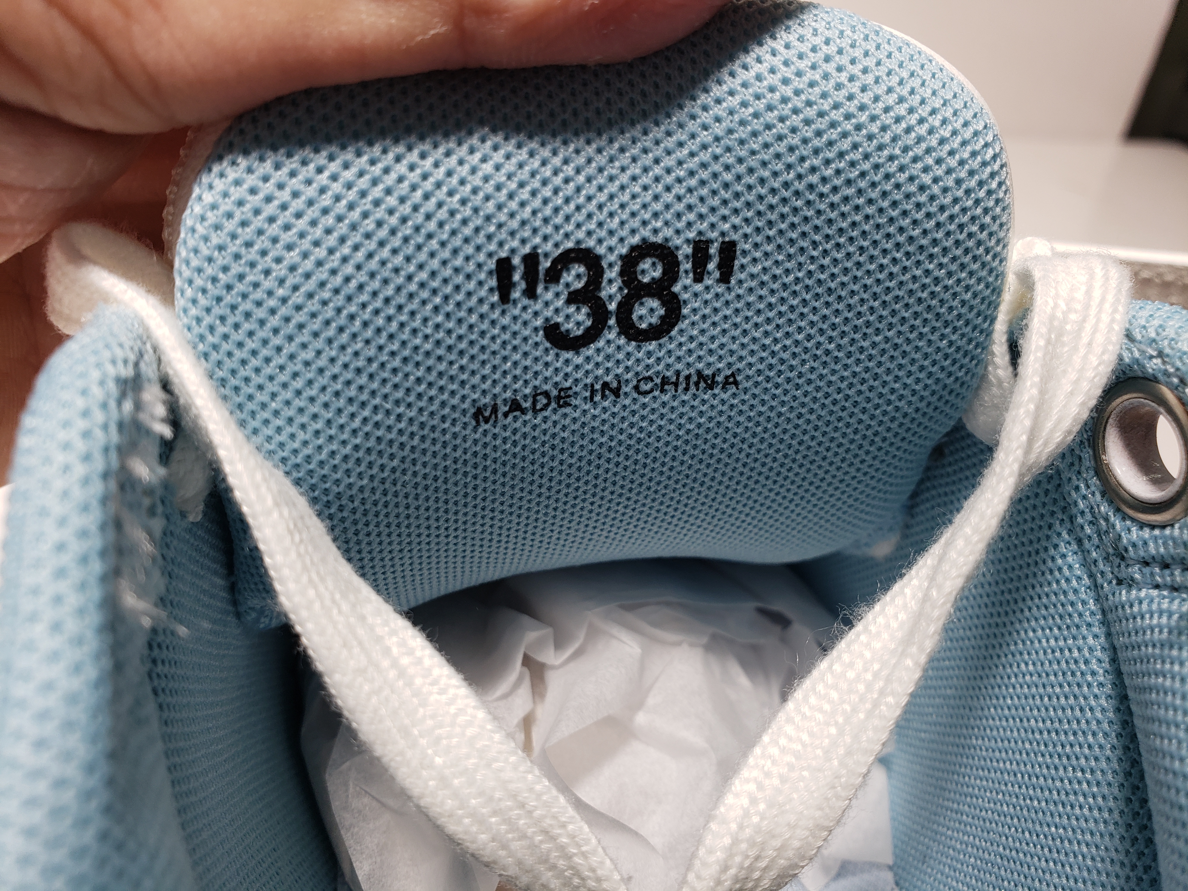 PK God Batch OFF-WHITE Out Of Office OOO Low Tops White Blue Discoloration OMIA189S 21LEA0030 0180 review Stockxkicks 03