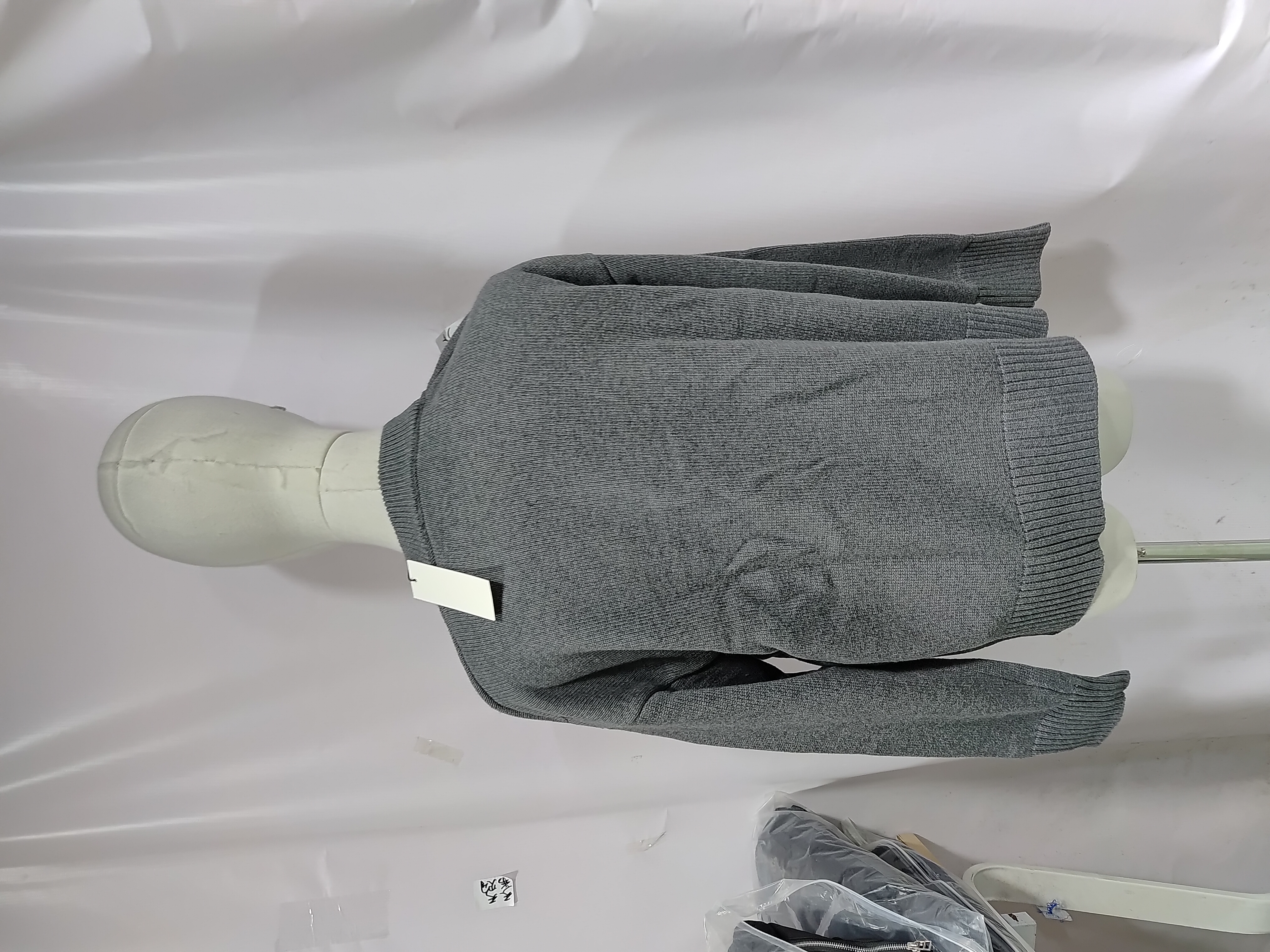 AMI PARIS 21FW Heart Embroidered Cardigan Grey review Stockxkicks 02
