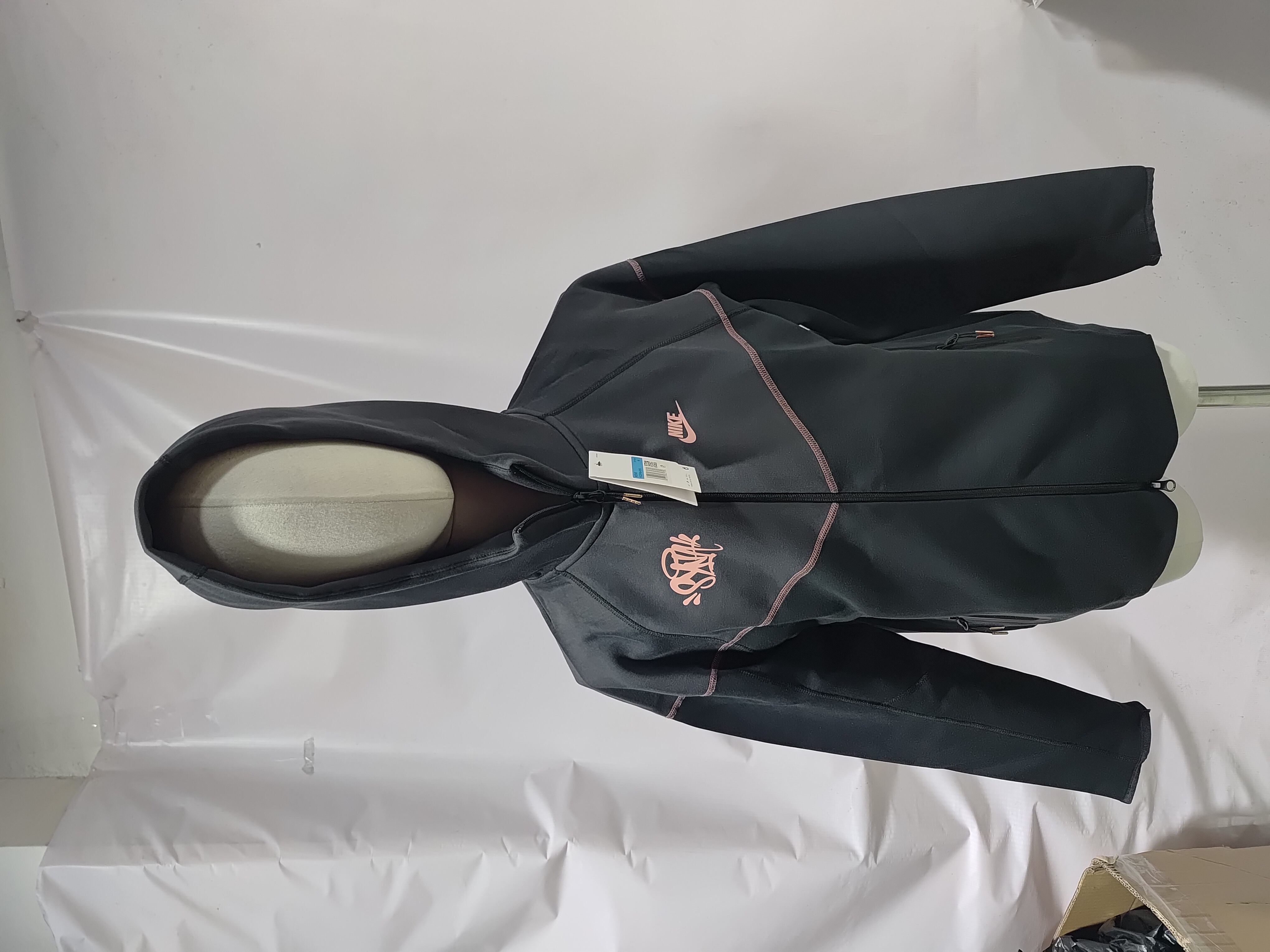 Nike Sportswear x Central Cee Tech Fleece Hoodie & Joggers Set NY HQ3749-010/HQ3748-010 review Stockxkicks 01