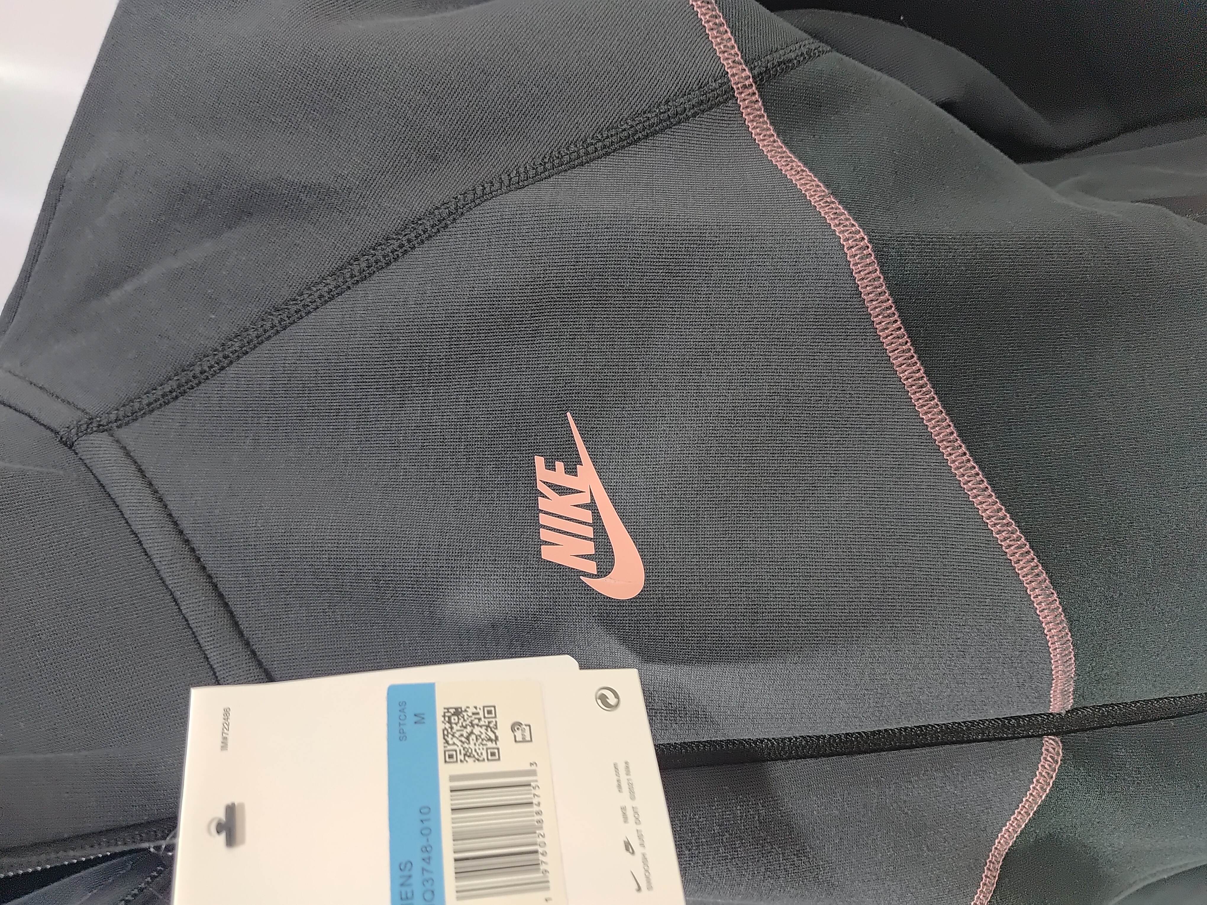 Nike Sportswear x Central Cee Tech Fleece Hoodie & Joggers Set NY HQ3749-010/HQ3748-010 review Stockxkicks 02