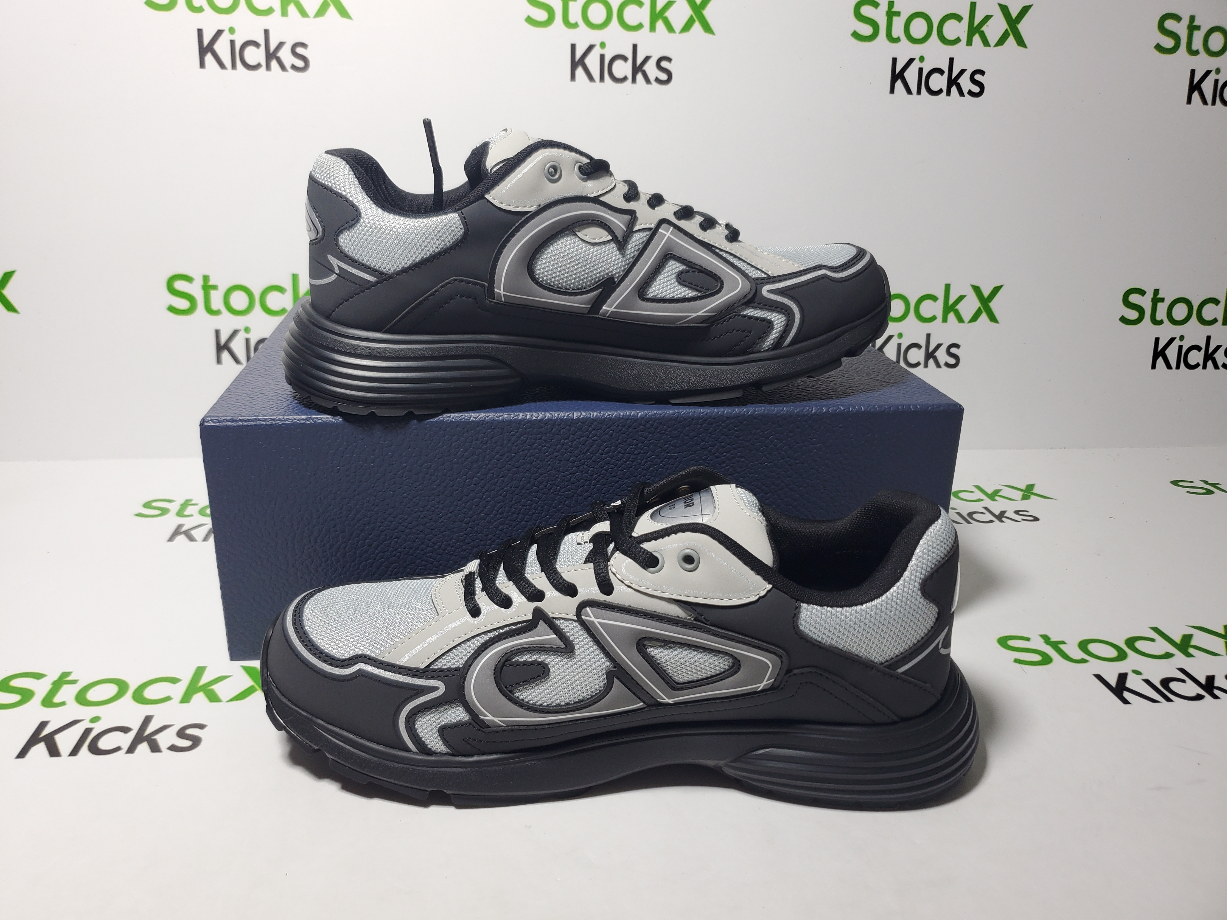 Dior B30 Round Head Logo Sneakers Patent Leather Gray review Stockxkicks 02