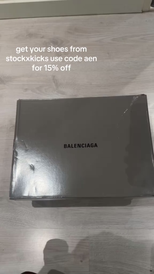 Balenciaga Runner All Black Gray 677402 W3RB2 1515 review 