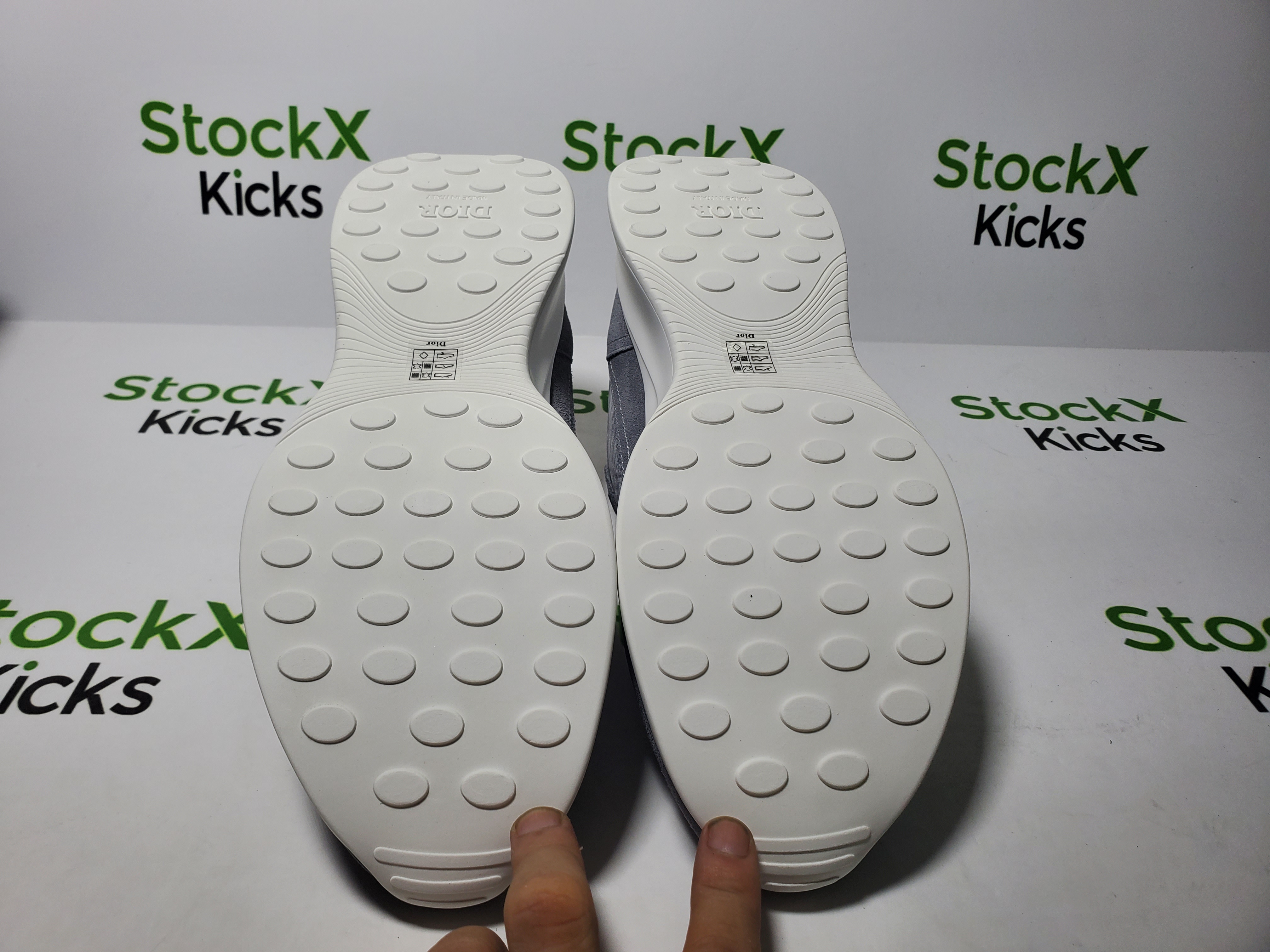 Dior B25 Runner Gray Suede 3SN283ZMI-H865 review Stockxkicks 05