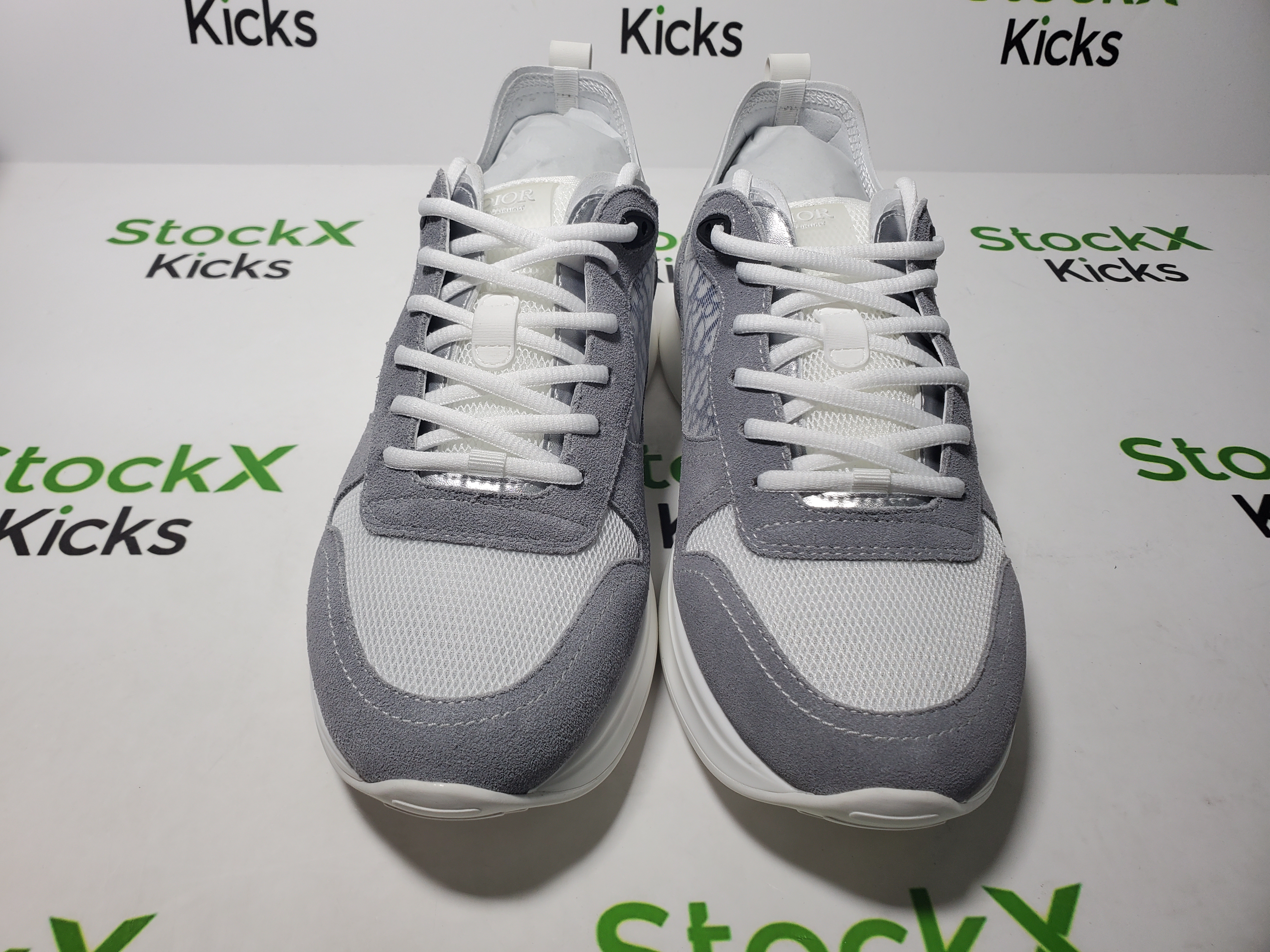 Dior B25 Runner Gray Suede 3SN283ZMI-H865 review Stockxkicks 04