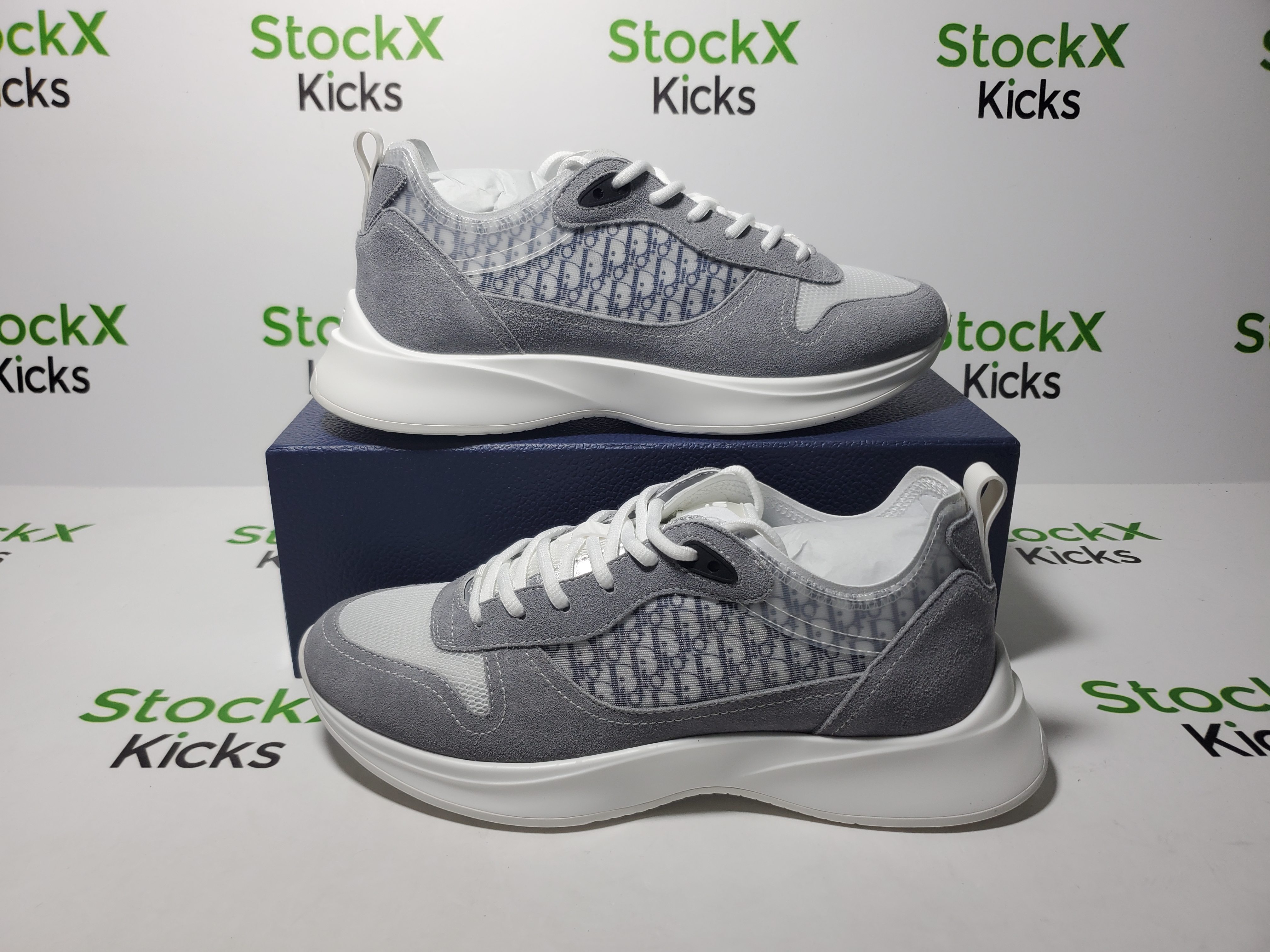 Dior B25 Runner Gray Suede 3SN283ZMI-H865 review Stockxkicks 02