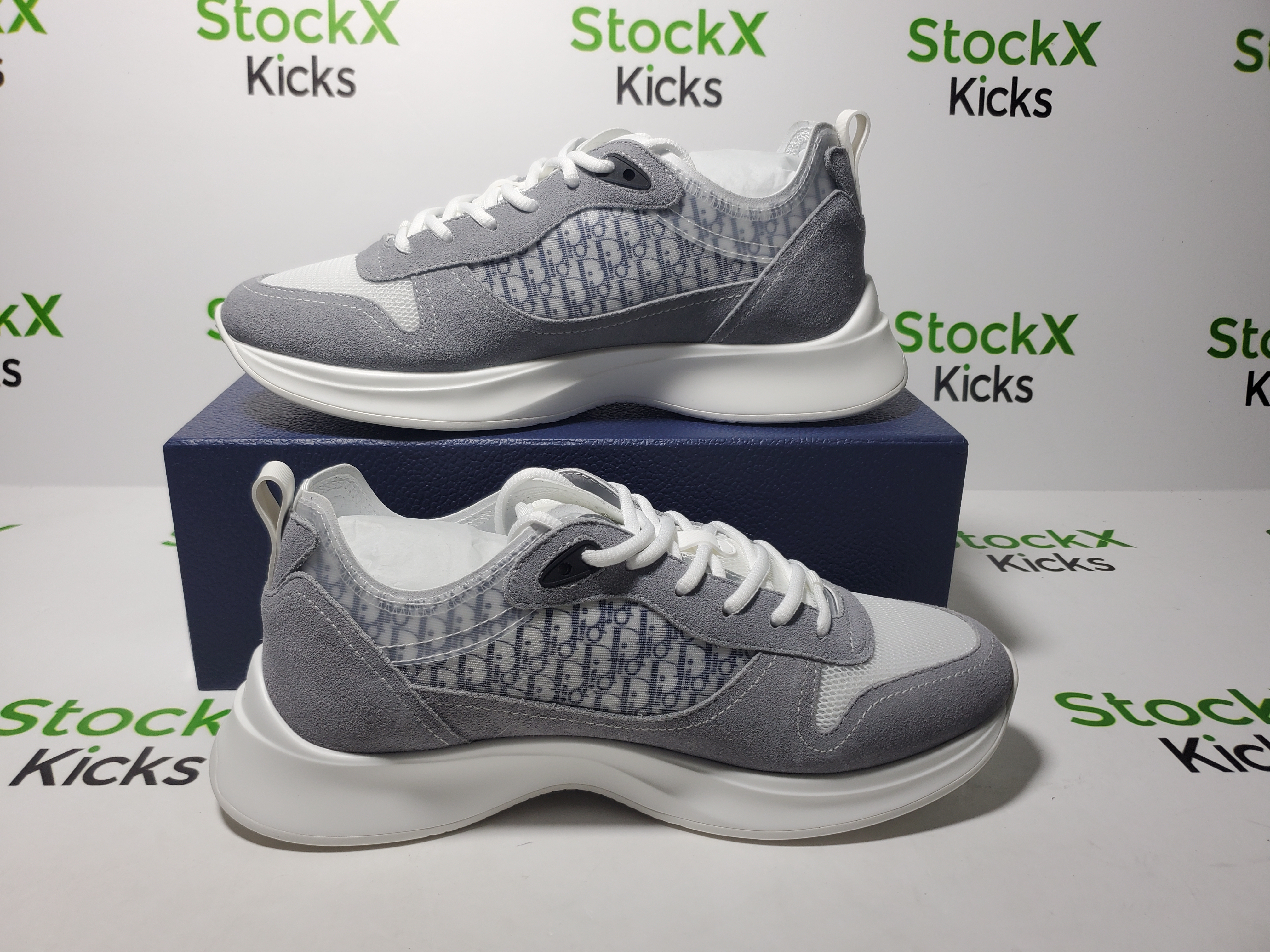 Dior B25 Runner Gray Suede 3SN283ZMI-H865 review Stockxkicks 01