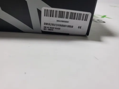 Off White Be Right Back Sneakers Black Glitter OMIA189S21 LEA004 1001 review 