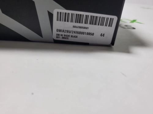 Off White Be Right Back Sneakers Black Glitter OMIA189S21 LEA004 1001 review 