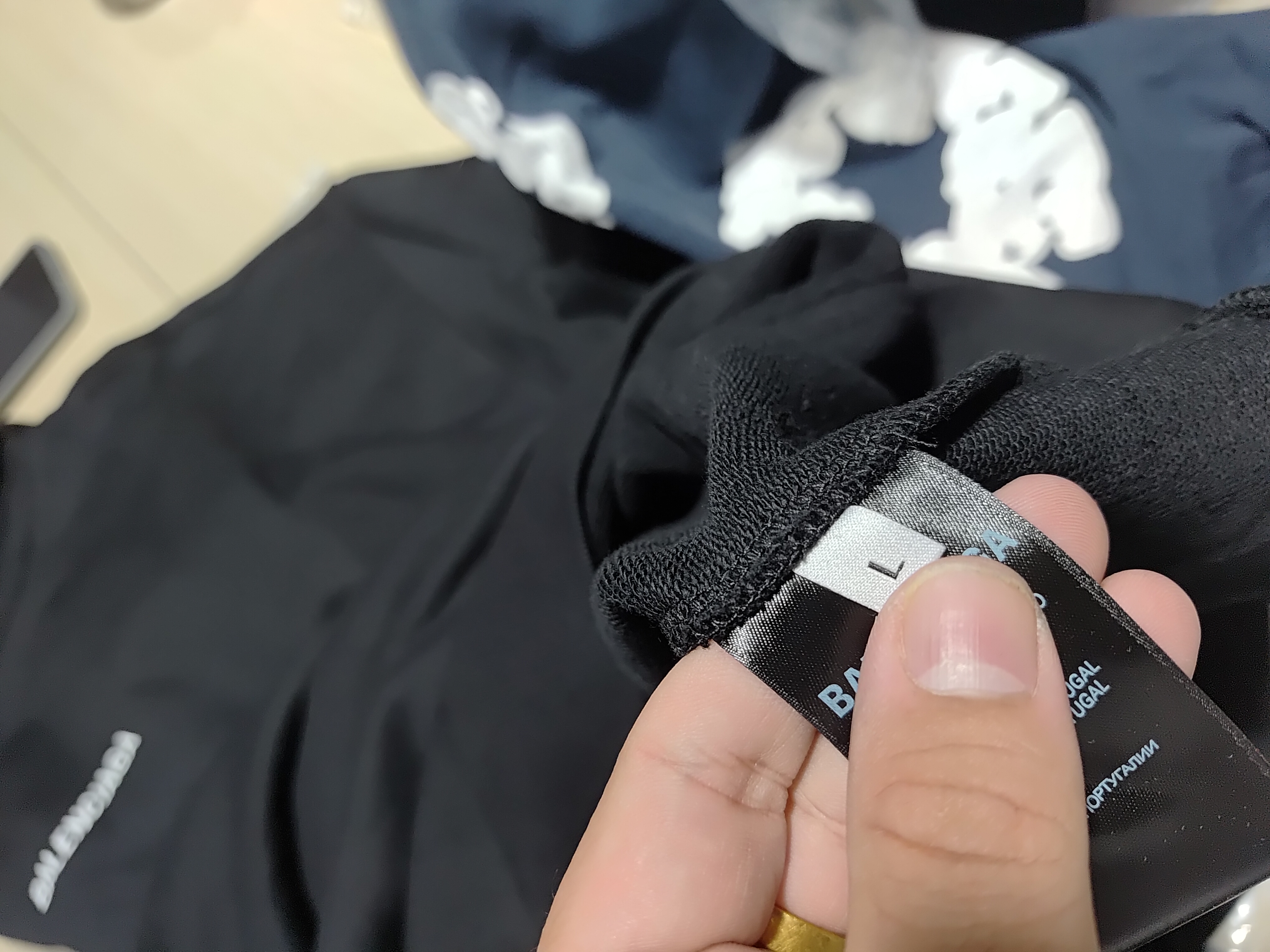 Balenciaga Back Cropped Hoodie In Black review Stockxkicks 00