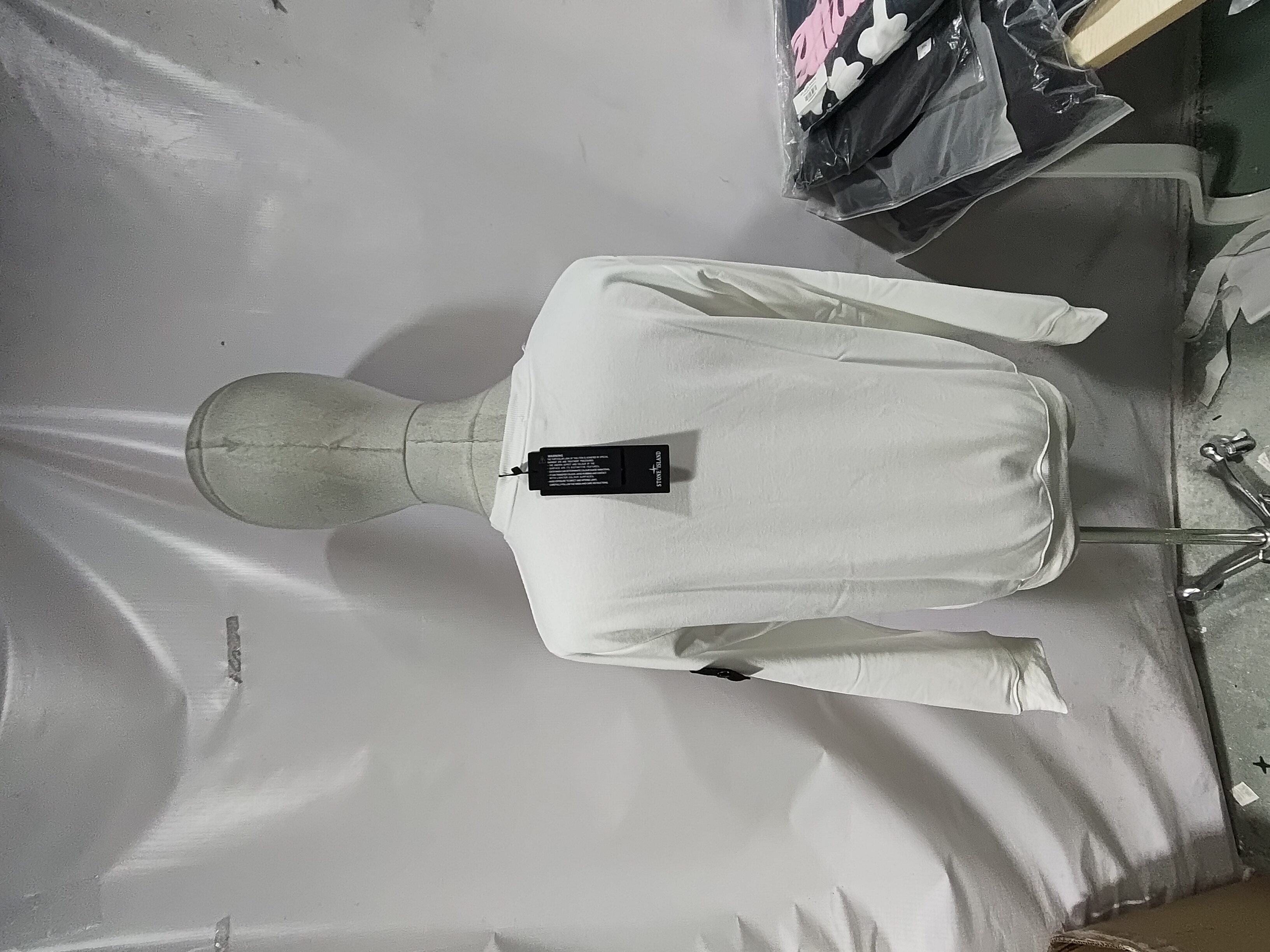 Stone Island Sweatshirt  White/Grey/Khaki/Musk green/Dark green/Olive green/Navy Blue/Black YZ 9018 review Stockxkicks 02