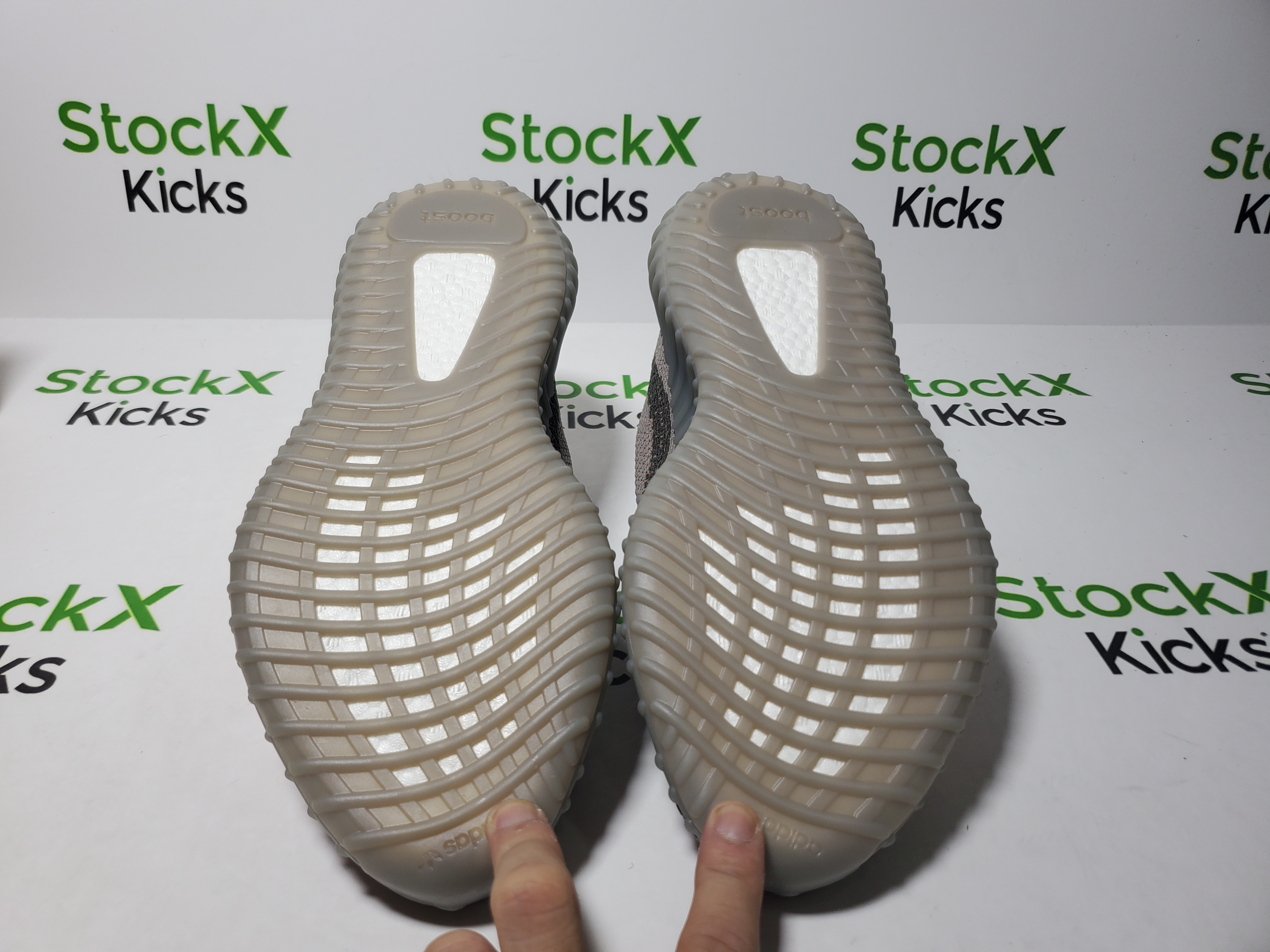 LJR Batch adidas Yeezy Boost 350 V2 Beluga Reflective GW1229  review Stockxkicks 05