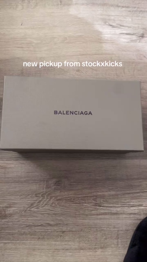 【Top PK God Batch】Balenciaga Black Furry Slides review 