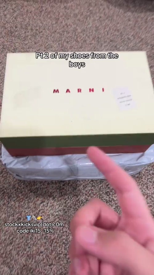 【Top PK God Batch】Balenciaga Black Furry Slides review 